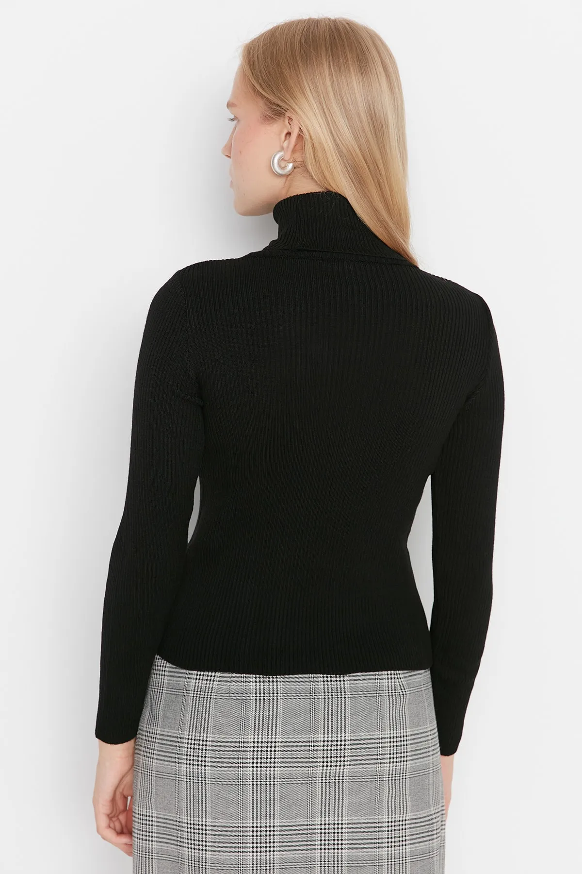 Trendyol Collection  Schwarz-weißer Strickpullover im Doppelpack TWOAW22KZ1767