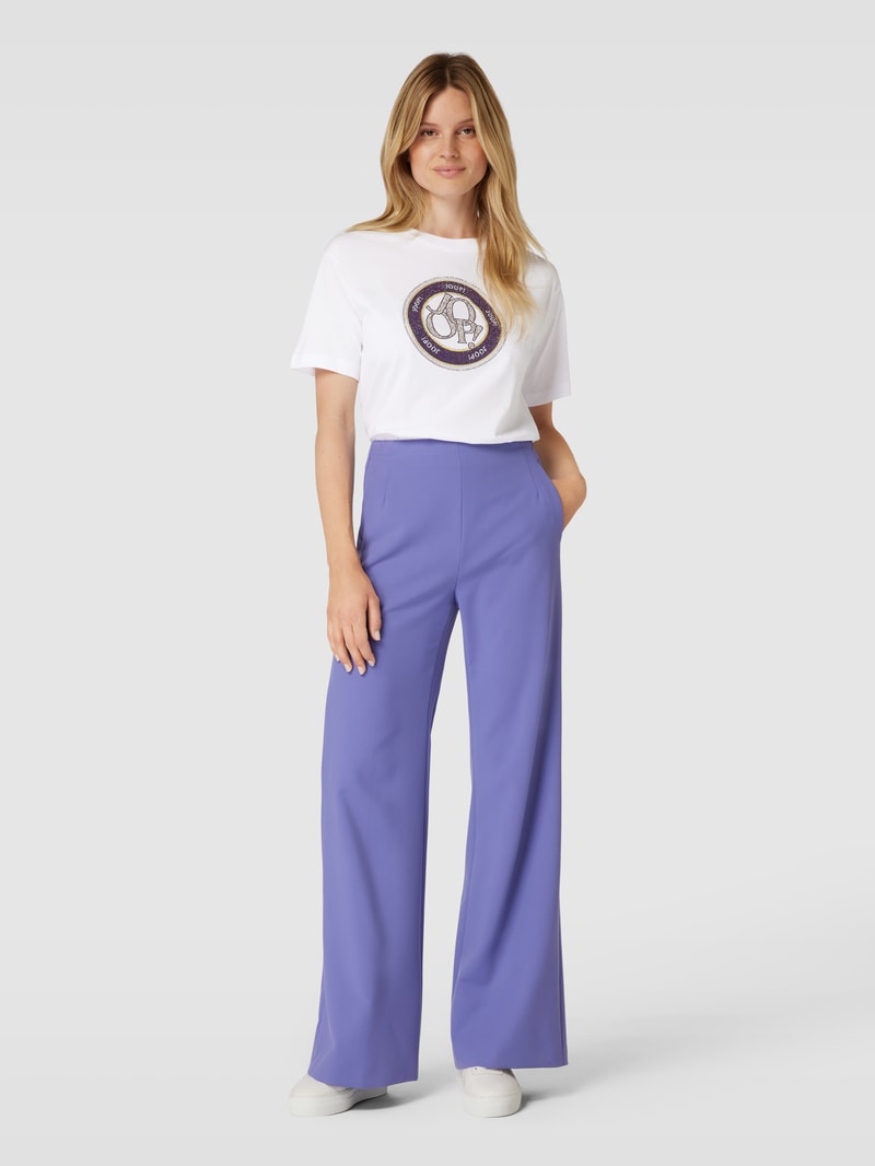 T-Shirt mit Zierbesatz in lila