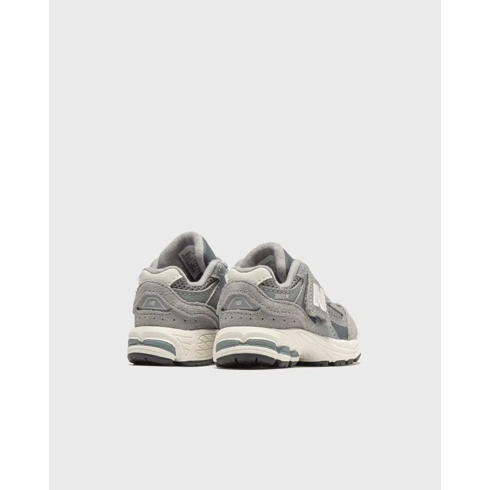 New Balance 2002R IV2002ST / grau