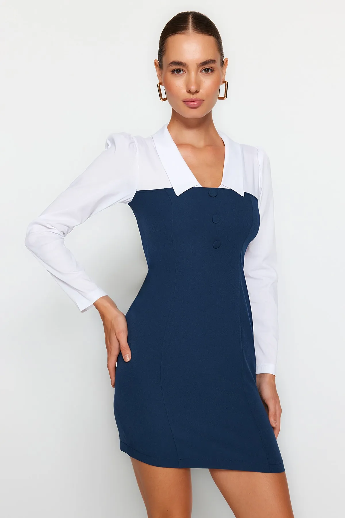 Trendyol Collection  Petrolfarbenes Mini-Webkleid mit Wickelkragen und Hemdkragen TWOAW23EL00611