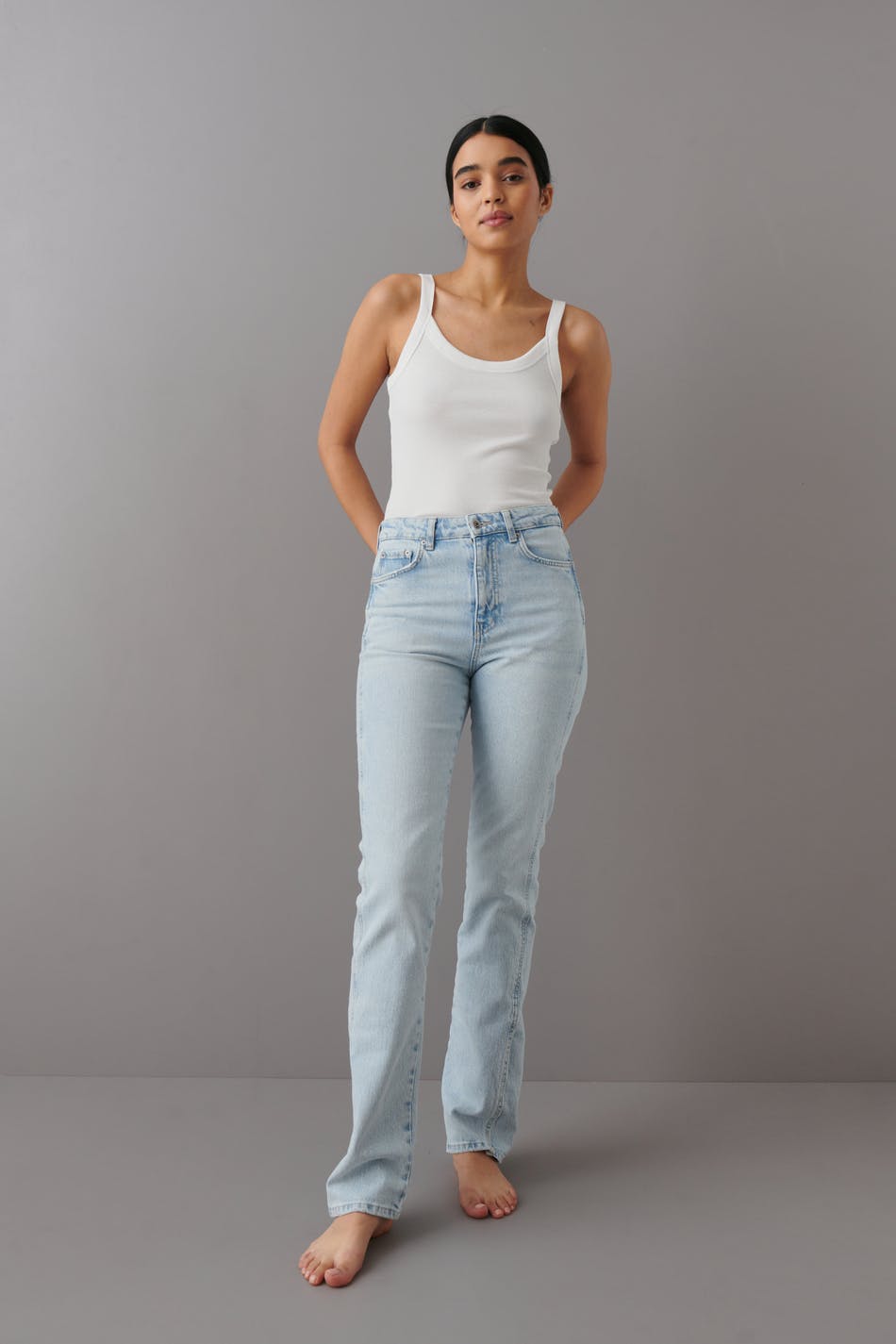 High straight jeans