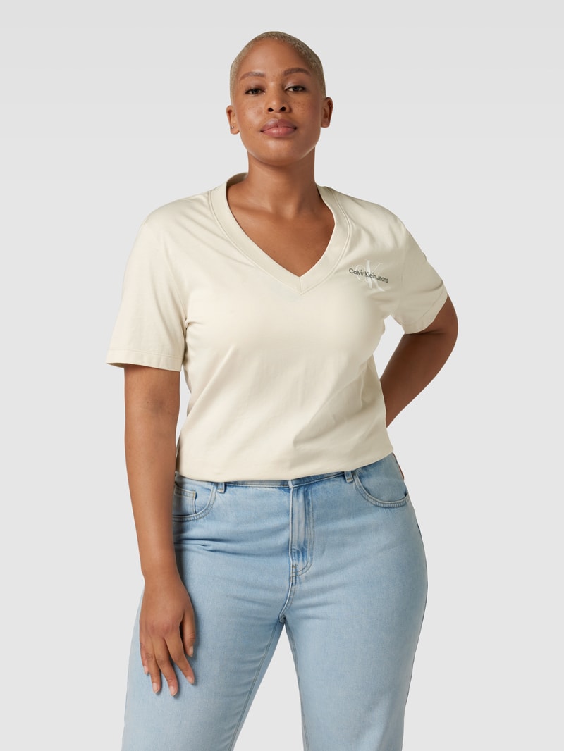 Slim Fit T-Shirt mit V-Ausschnitt in beige