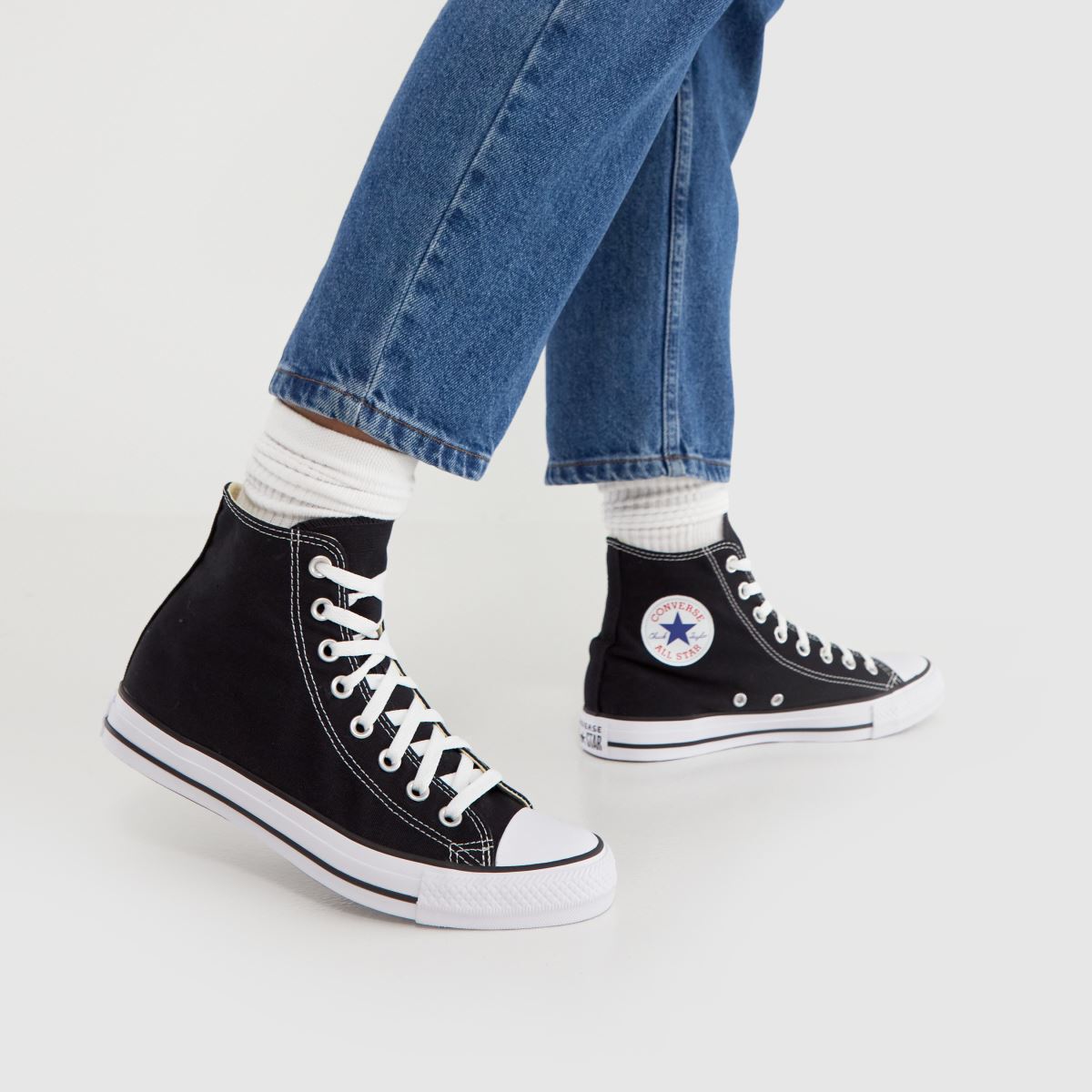 Converse All Star – Svarta och vita höga sneakers