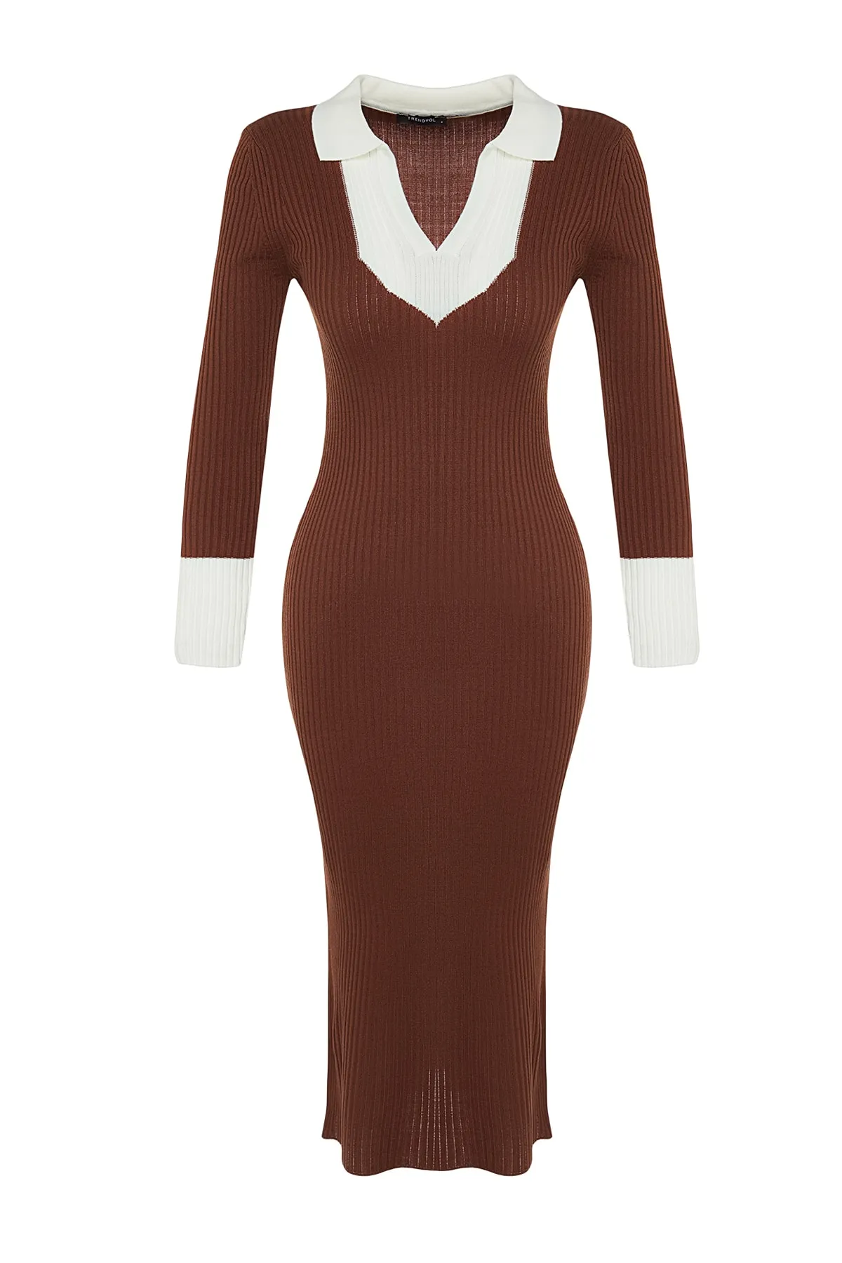 Trendyol Collection  Braunes Midi-Strickkleid mit Farbblockmuster TWOAW23EL00024