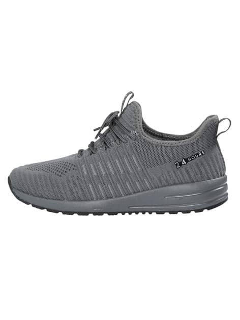 Sportschuh mit einer 3 Komponenten Zwischensohle
