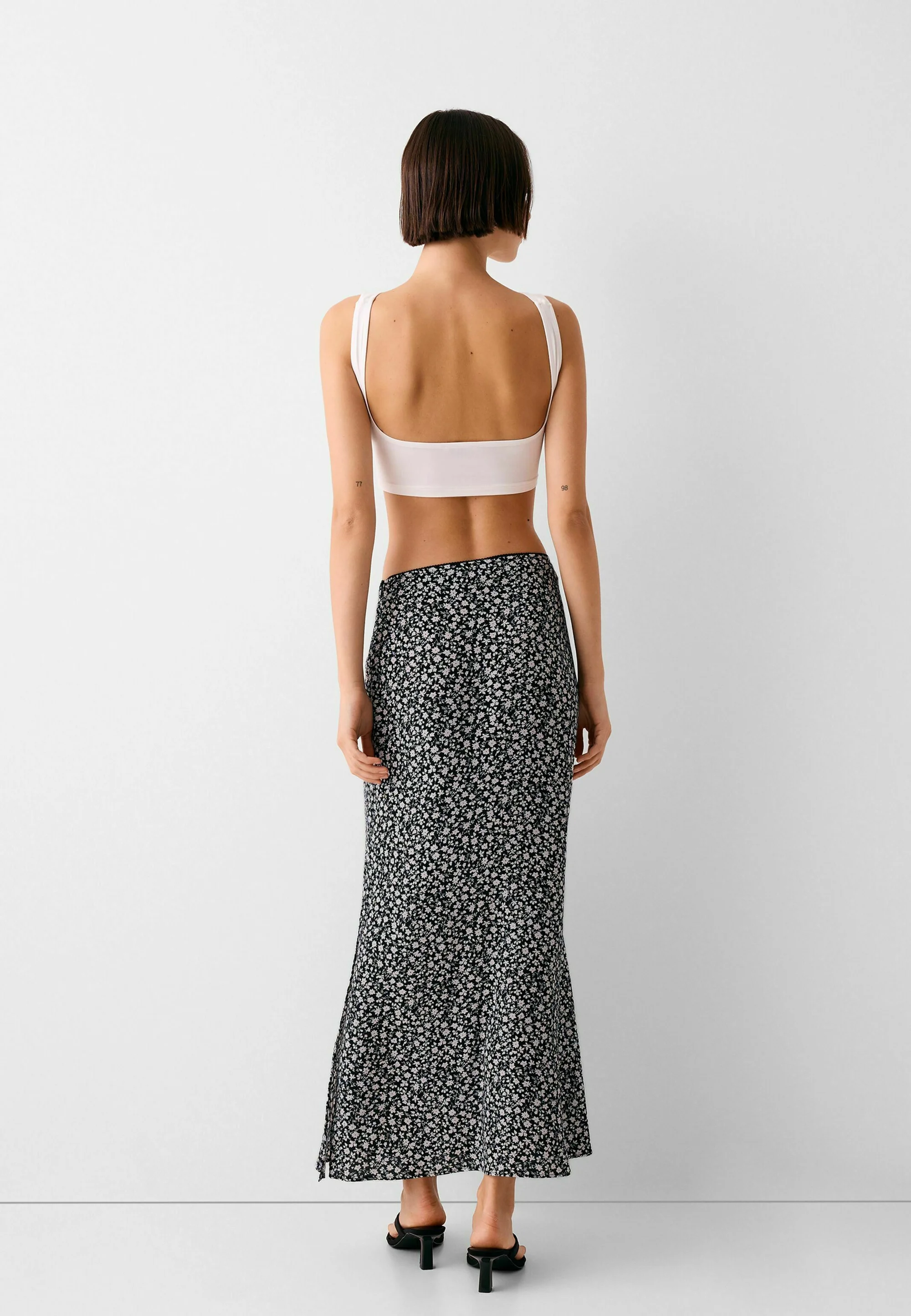 Falda larga Bershka