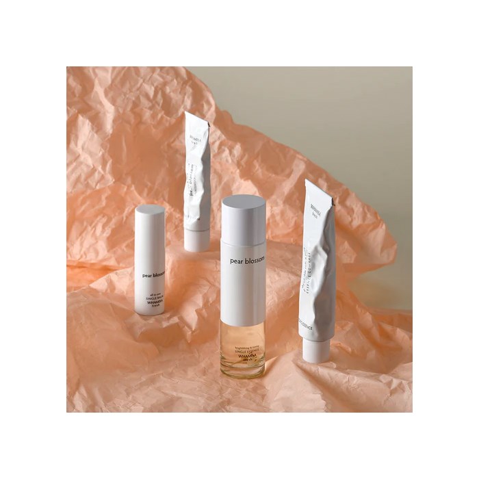 Pear Blossom Peeling Essence