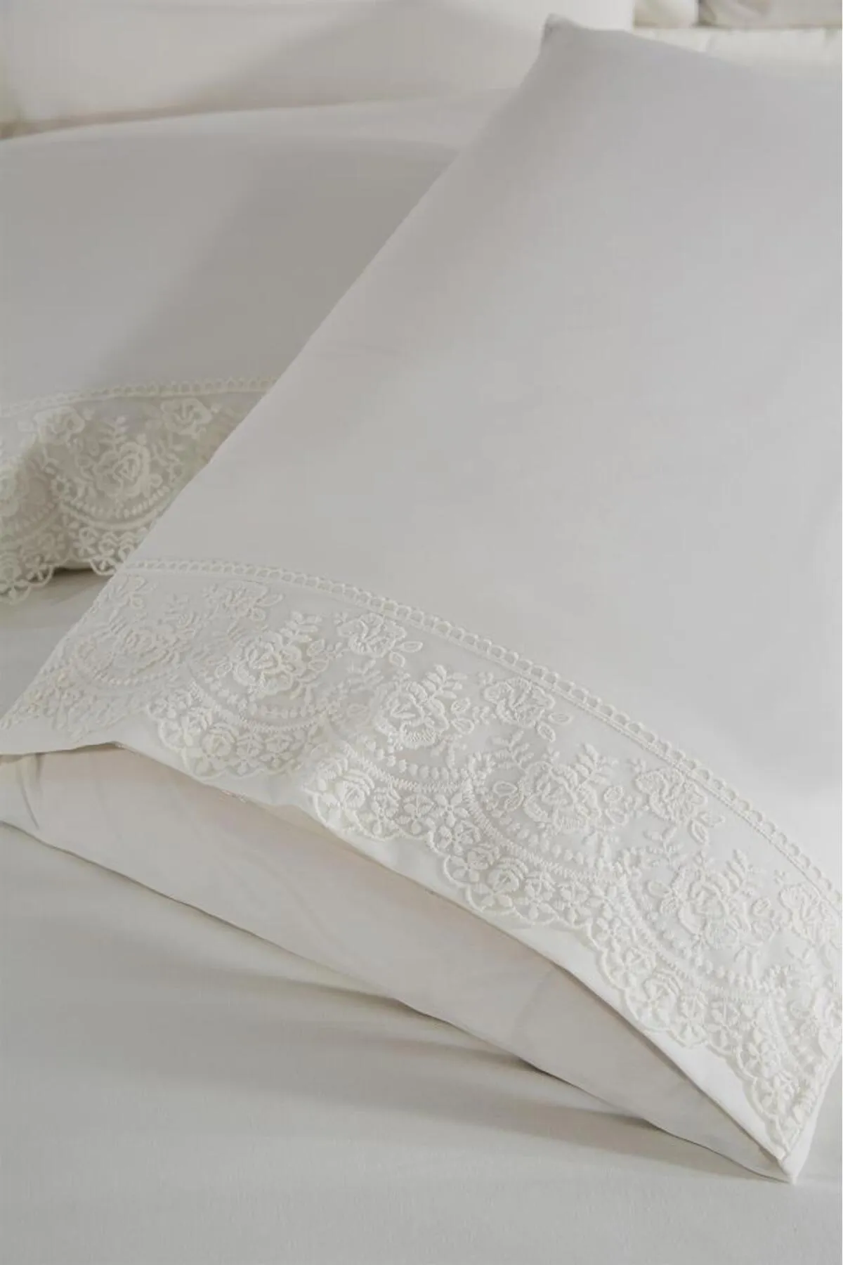 Çeyiz Diyarı  Bettwäscheset Kuris mit französischer Spitze, Creme