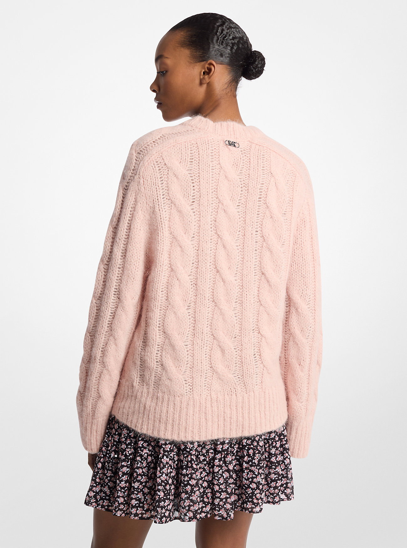 Kabelstrikket genser i nylon- og alpakkablanding – ROSEWATER