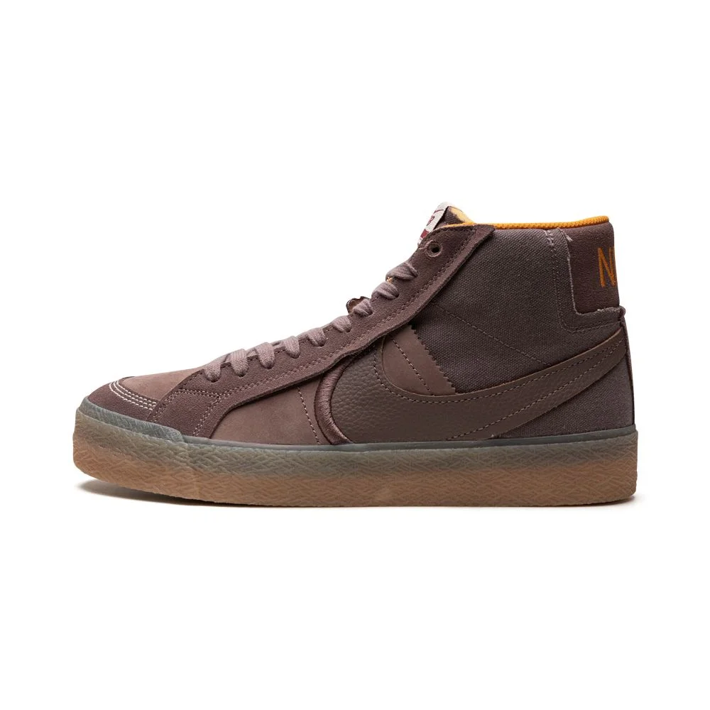 Nike Zoom Blazer Mid Premium Plus SB DV5468-200 / braun