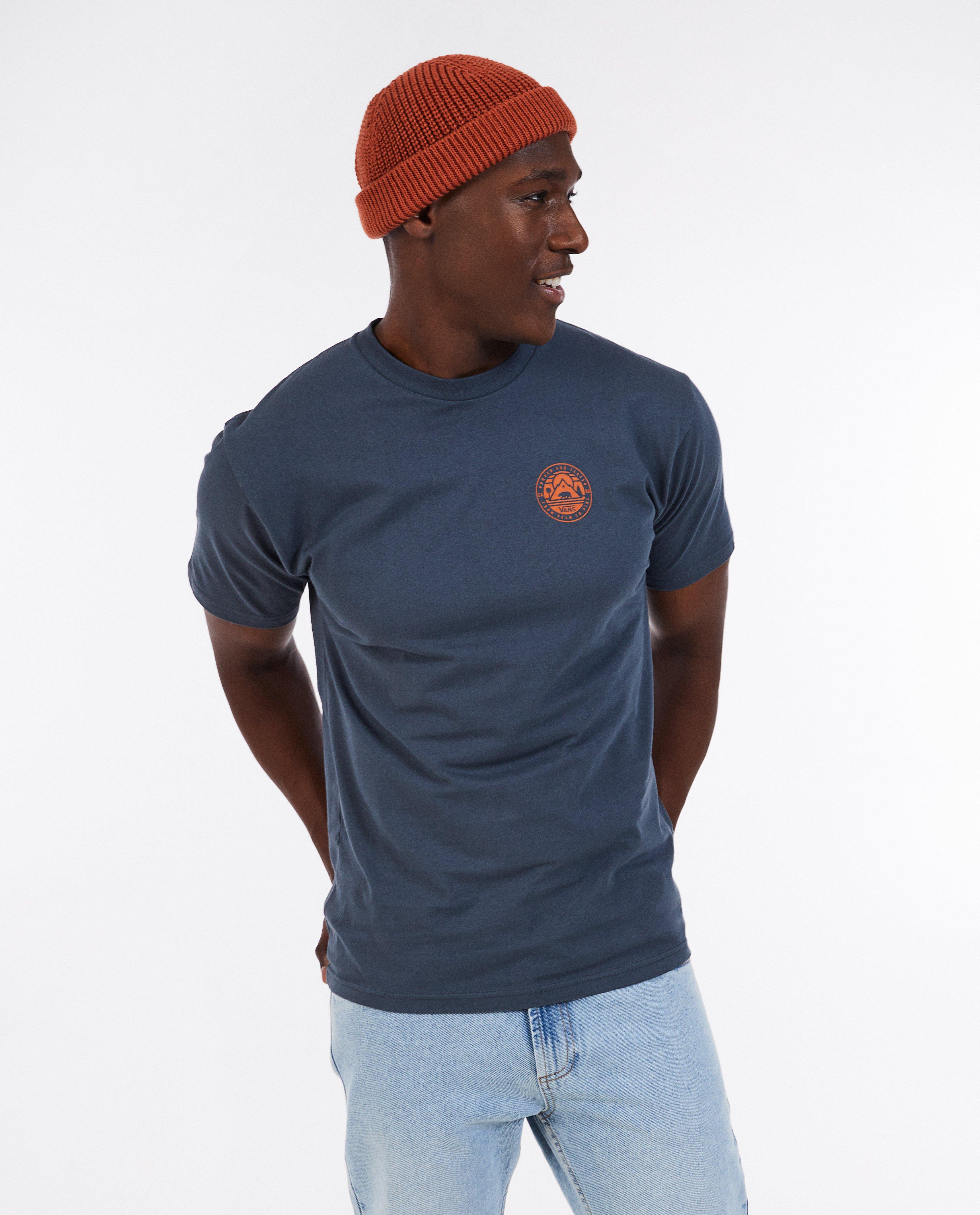 Vans mörkgrå t-shirt med mörkblått tryck