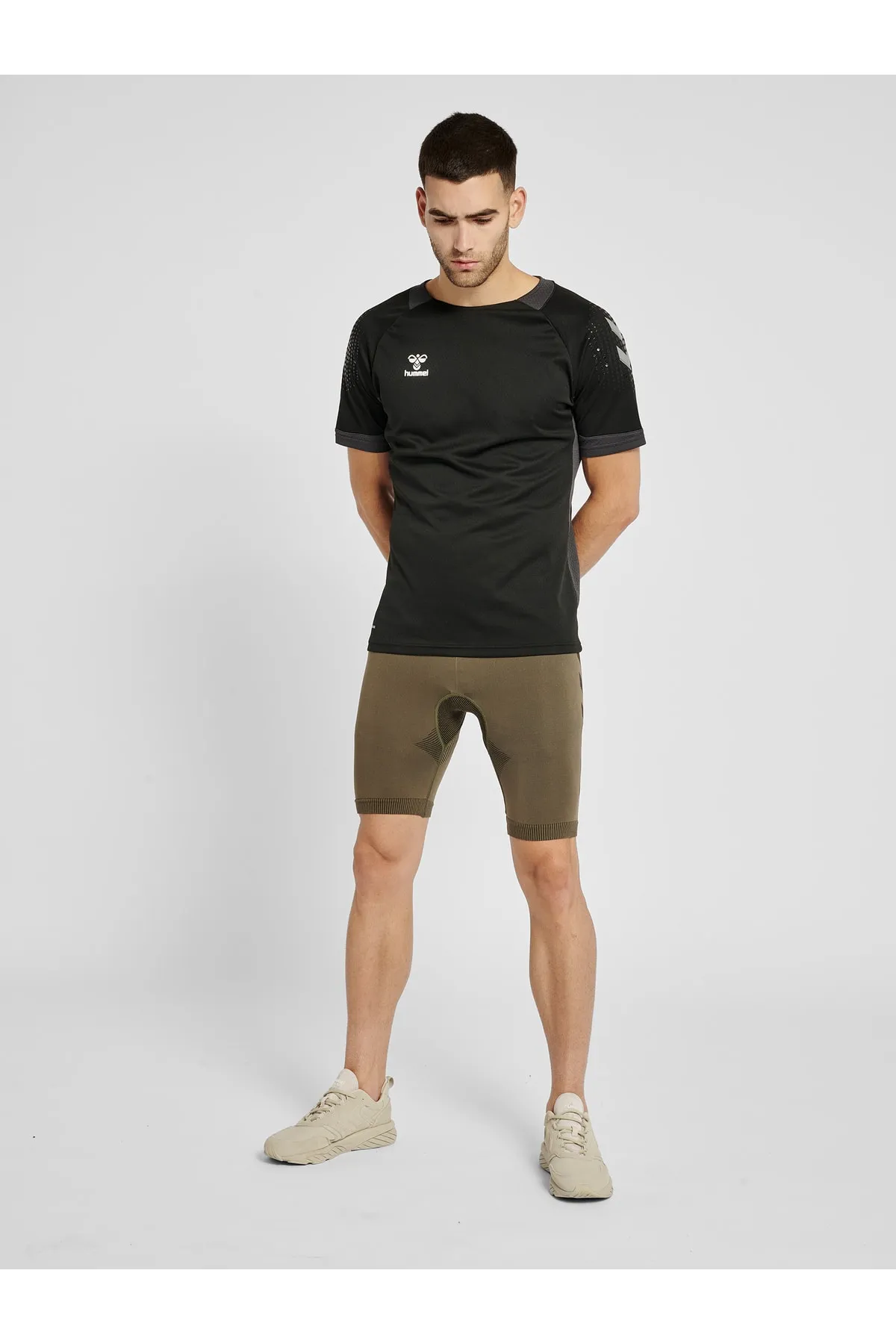 hummel  hmlFIRST SEAMLESS TRAINING SHORT TIGHTS