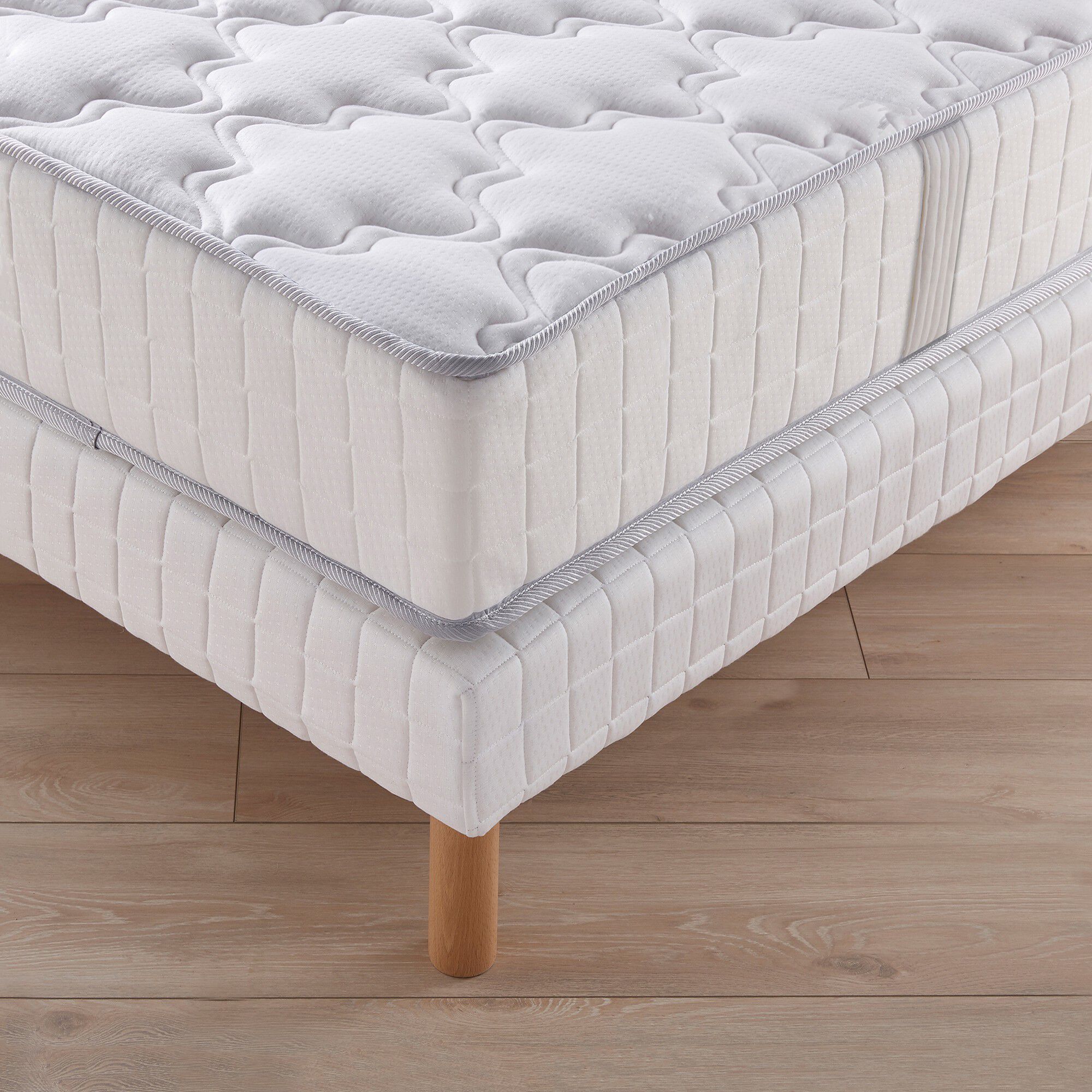 Matelas ressorts Conforlux luxe équilibré
