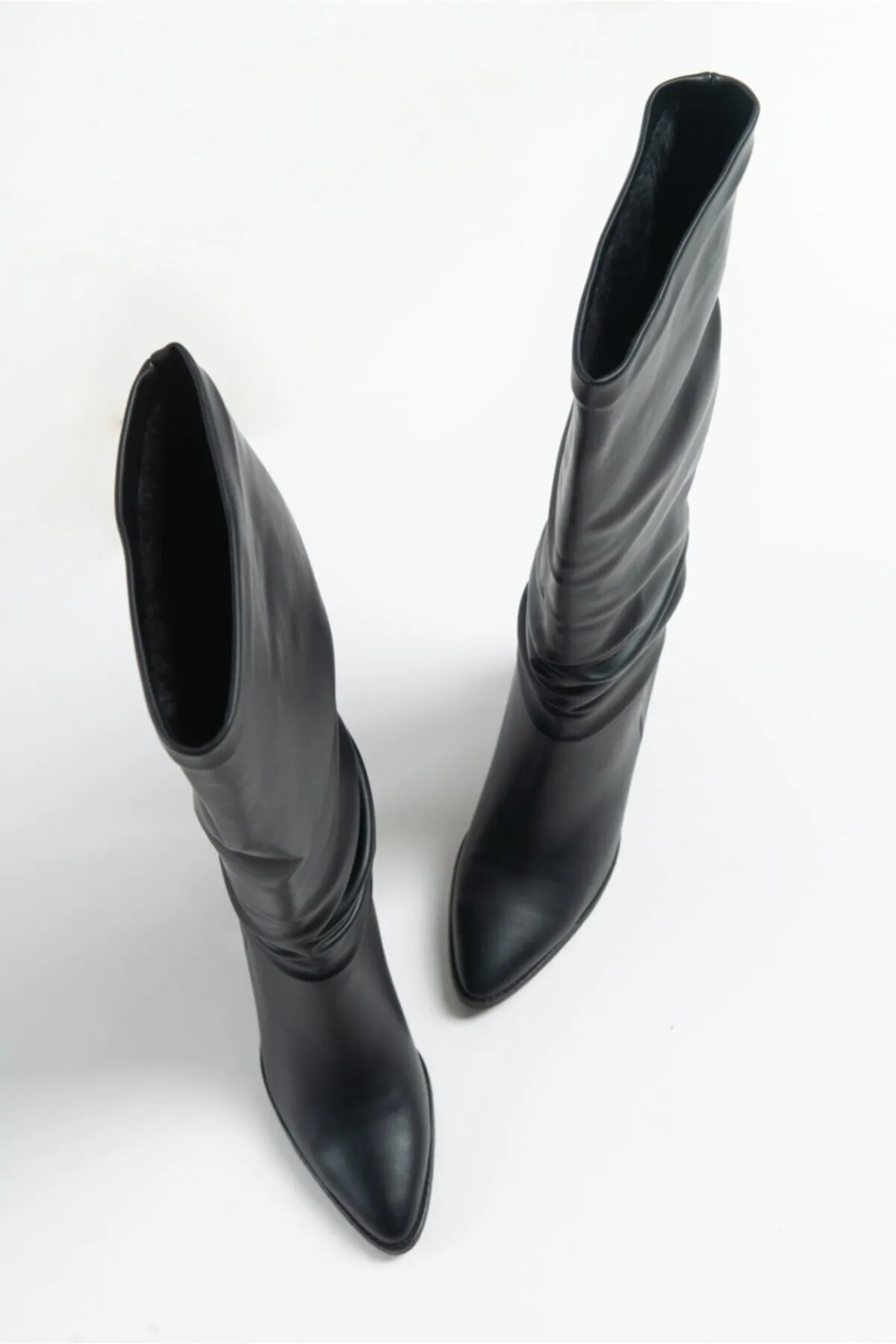 LuviShoes  120 Damenstiefel mit schwarzer Haut