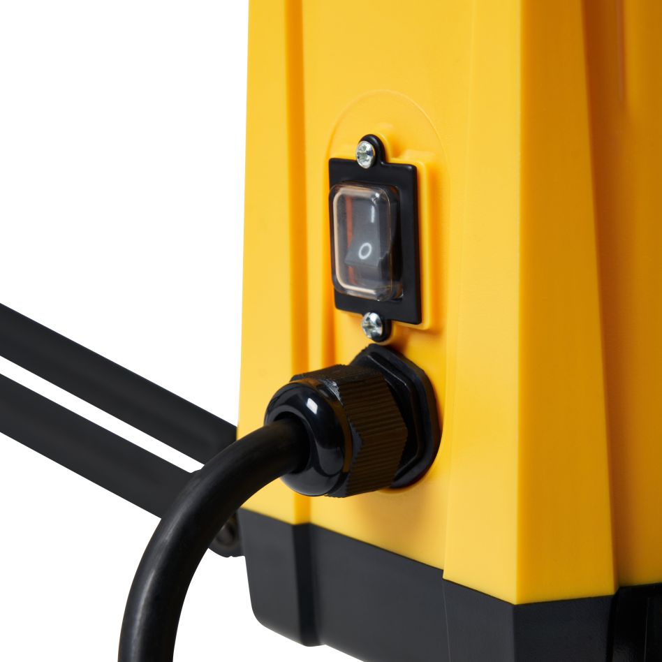 Stanley SXLS37673E 50W verkkovirtakäyttöinen työvalo pistorasialla