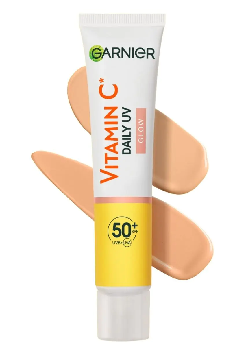 Garnier Skin Naturals Vitamin C UV Daily Fluid με SPF50+, Διαφανής Λάμψη