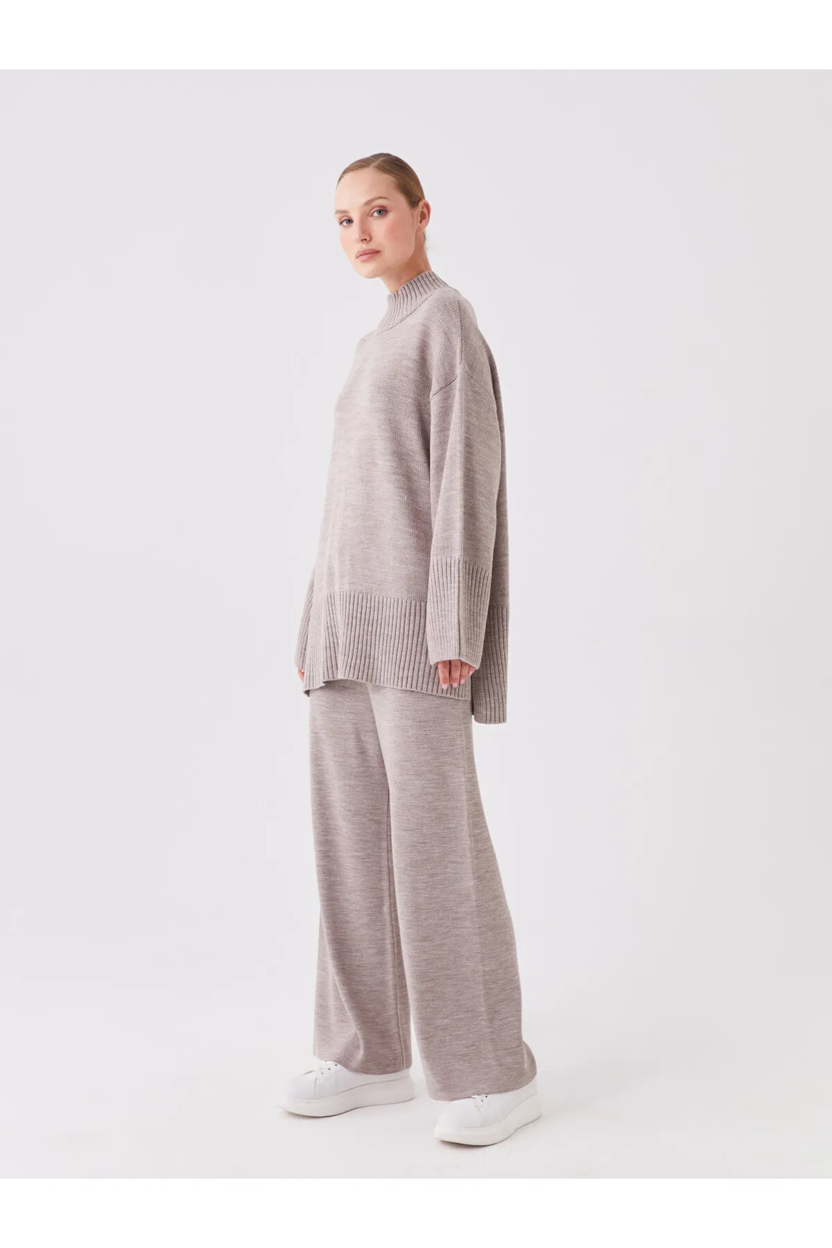 LC Waikiki  Gerade Damen-Strickhose mit weitem Bein und elastischem Bund