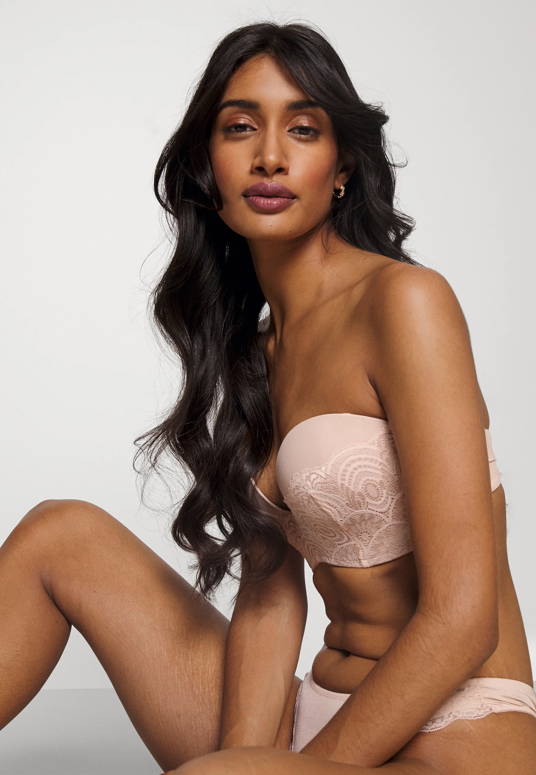 Wonderbra STARKER HALT - Sujetador con tirantes ajustables