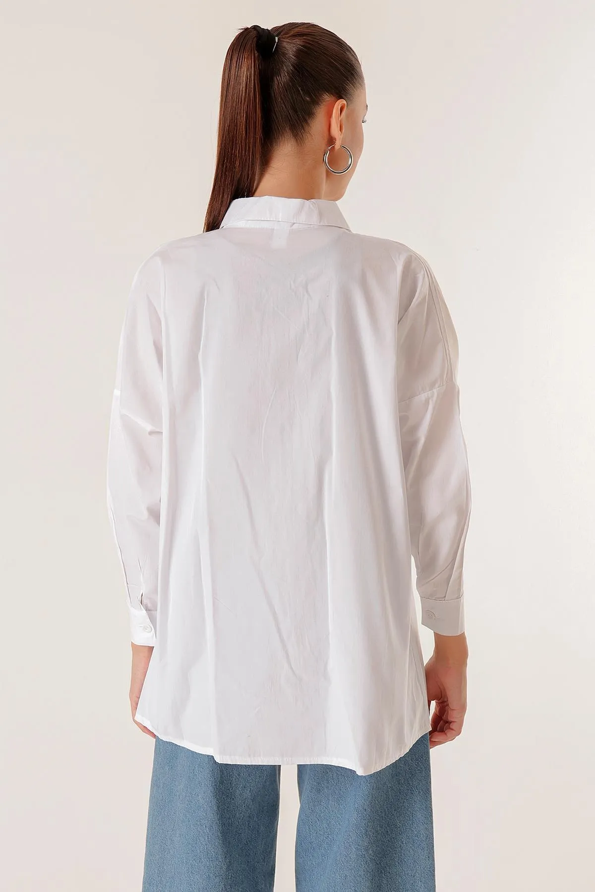 By Saygı  Oversize-Hemd mit Fledermaus-Capriärmeln und Vorderfalte
