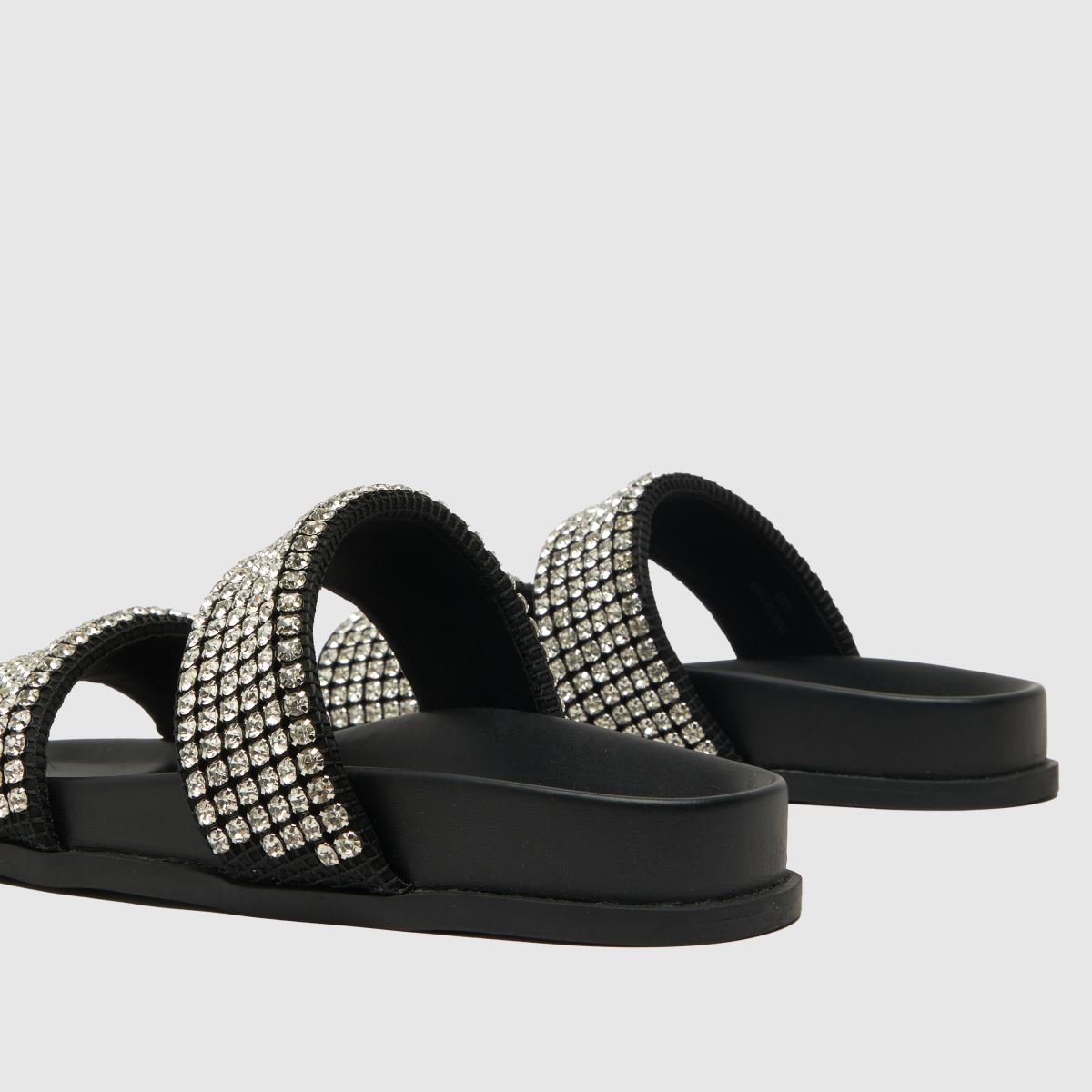 Schuh – Tessie – Svarta sandaler med utsmyckning