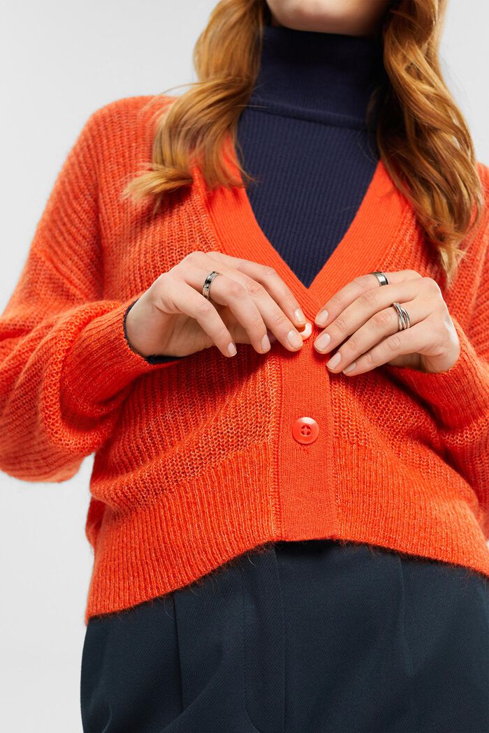 Cardigan mit V-Ausschnitt aus Mohair
