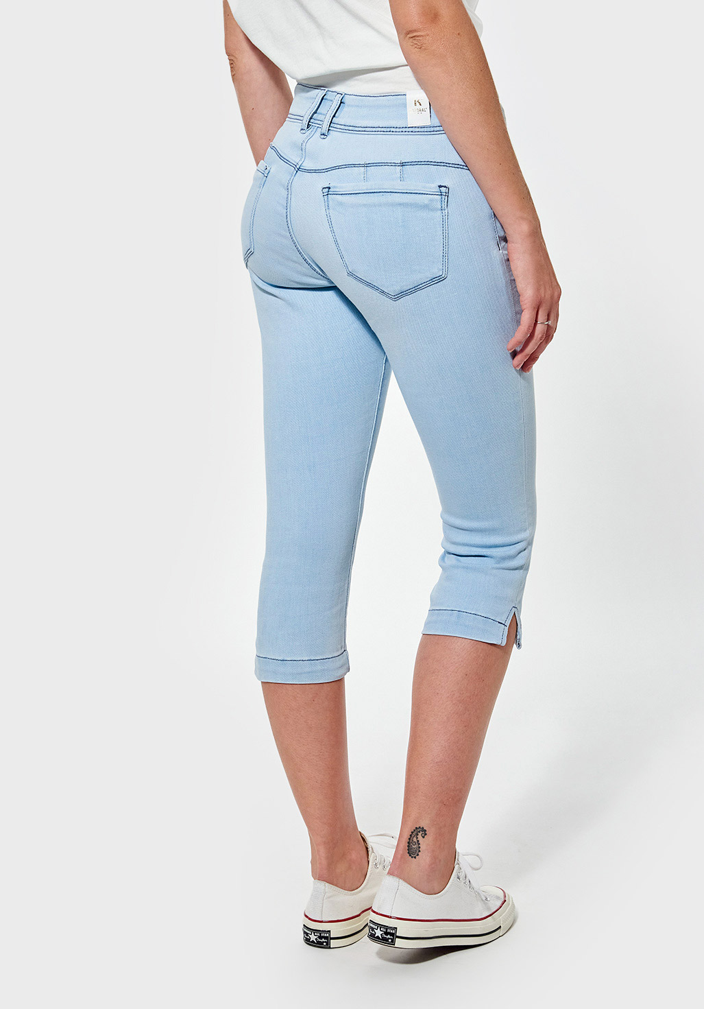 FLUO  Pantacourt/corsaire slim Femme bleu clair