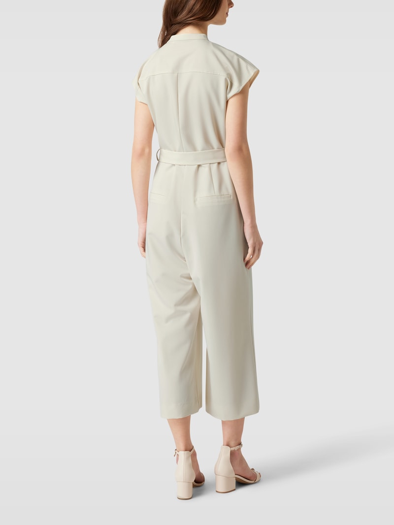Jumpsuit mit V-Ausschnitt in offwhite
