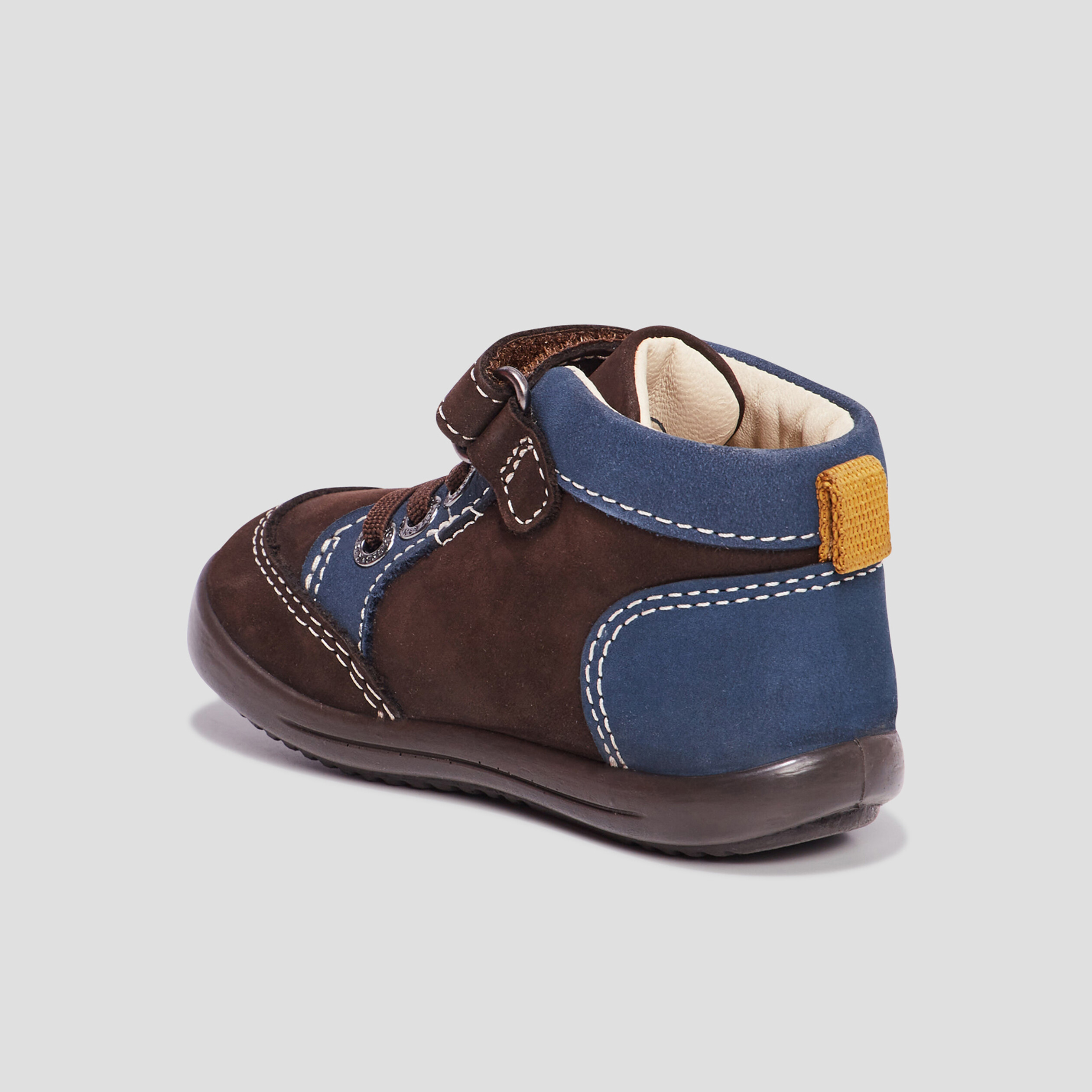 Bottillons en cuir Kickers Kinoe marron bébé garçon | La Halle