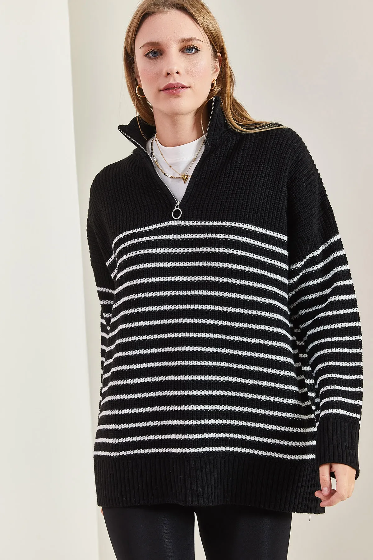 Bianco Lucci  Sechs-Streifen-Strickpullover für Damen mit Rollkragen und Reißverschluss