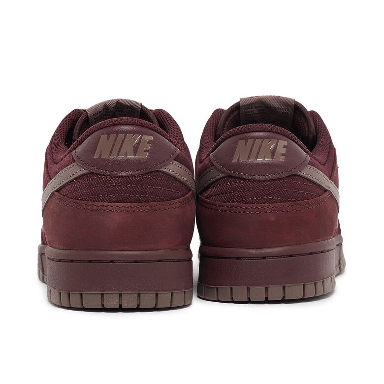 NIKE Dunk Low Premium 