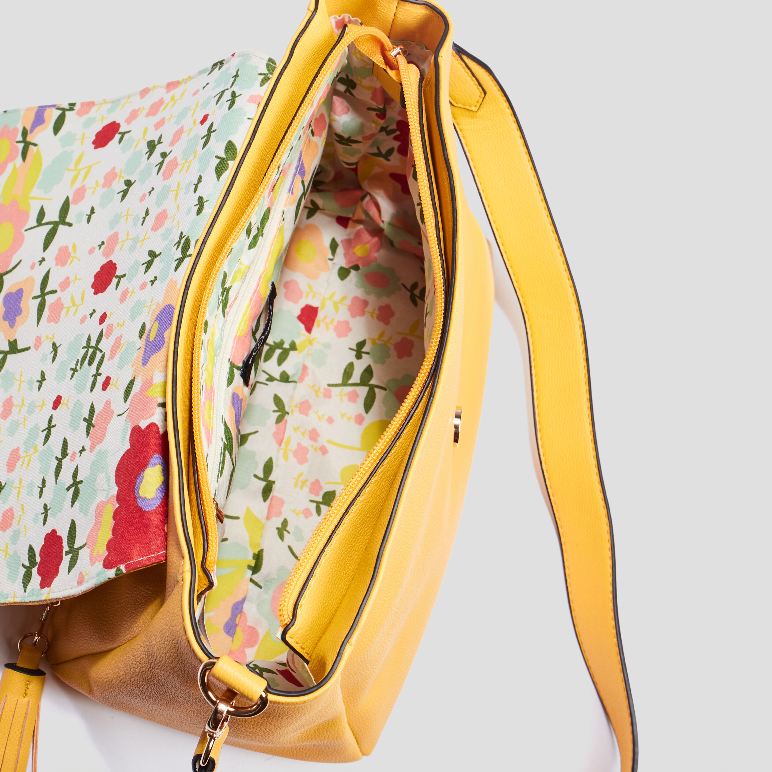 Sac besace avec pampille jaune femme | La Halle