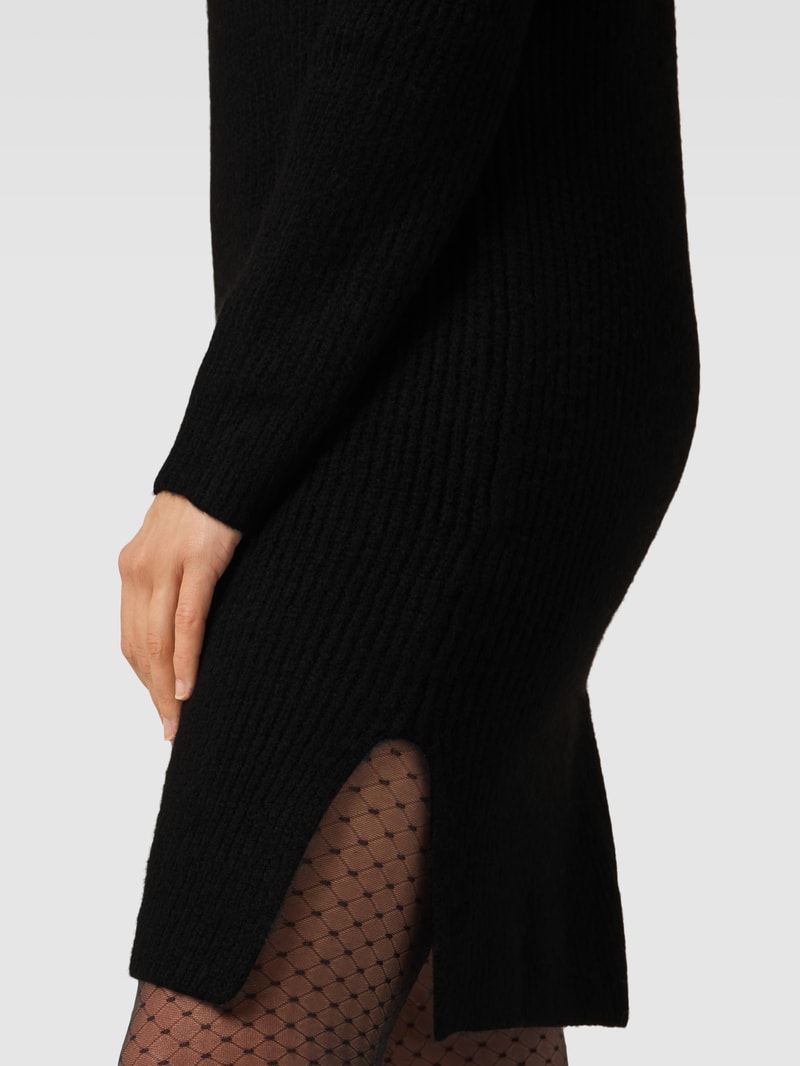Knielanges Strickkleid mit Stehkragen in schwarz