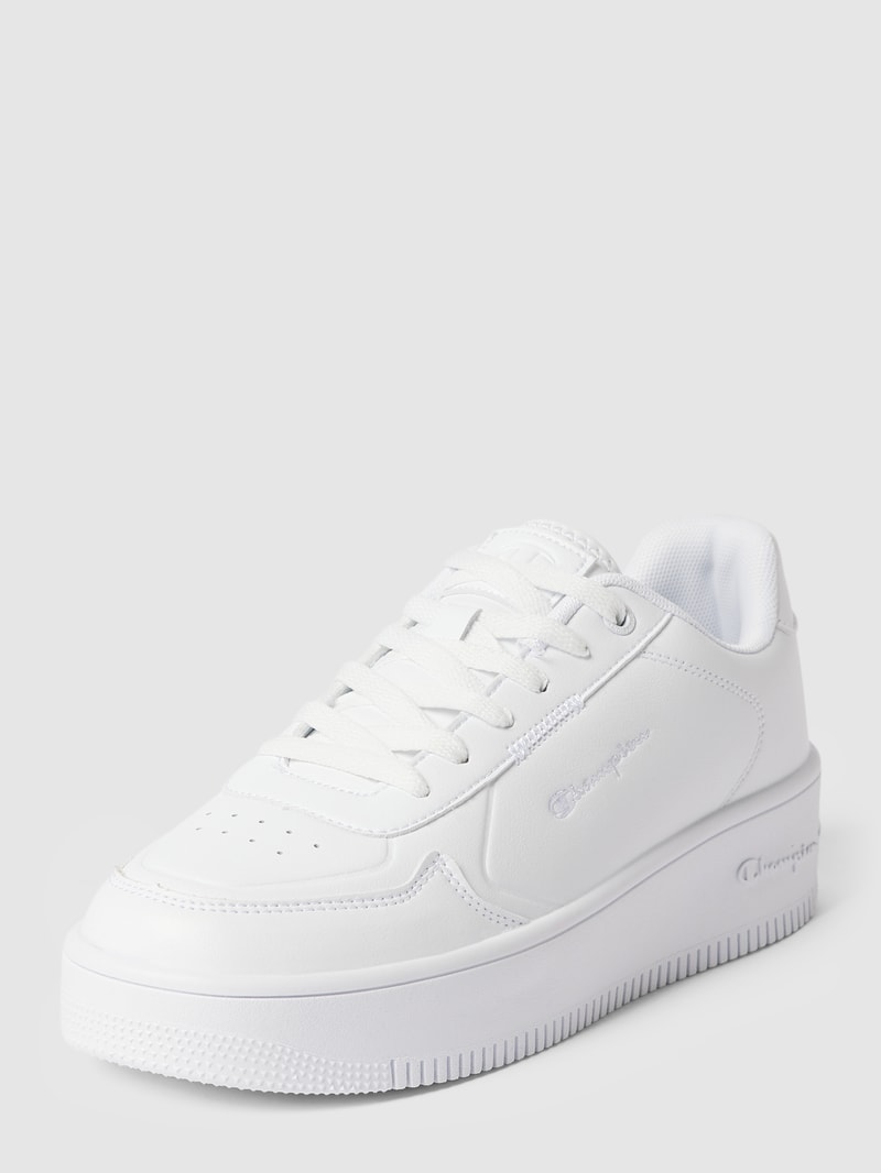 Sneaker mit Label-Stitching in weiß