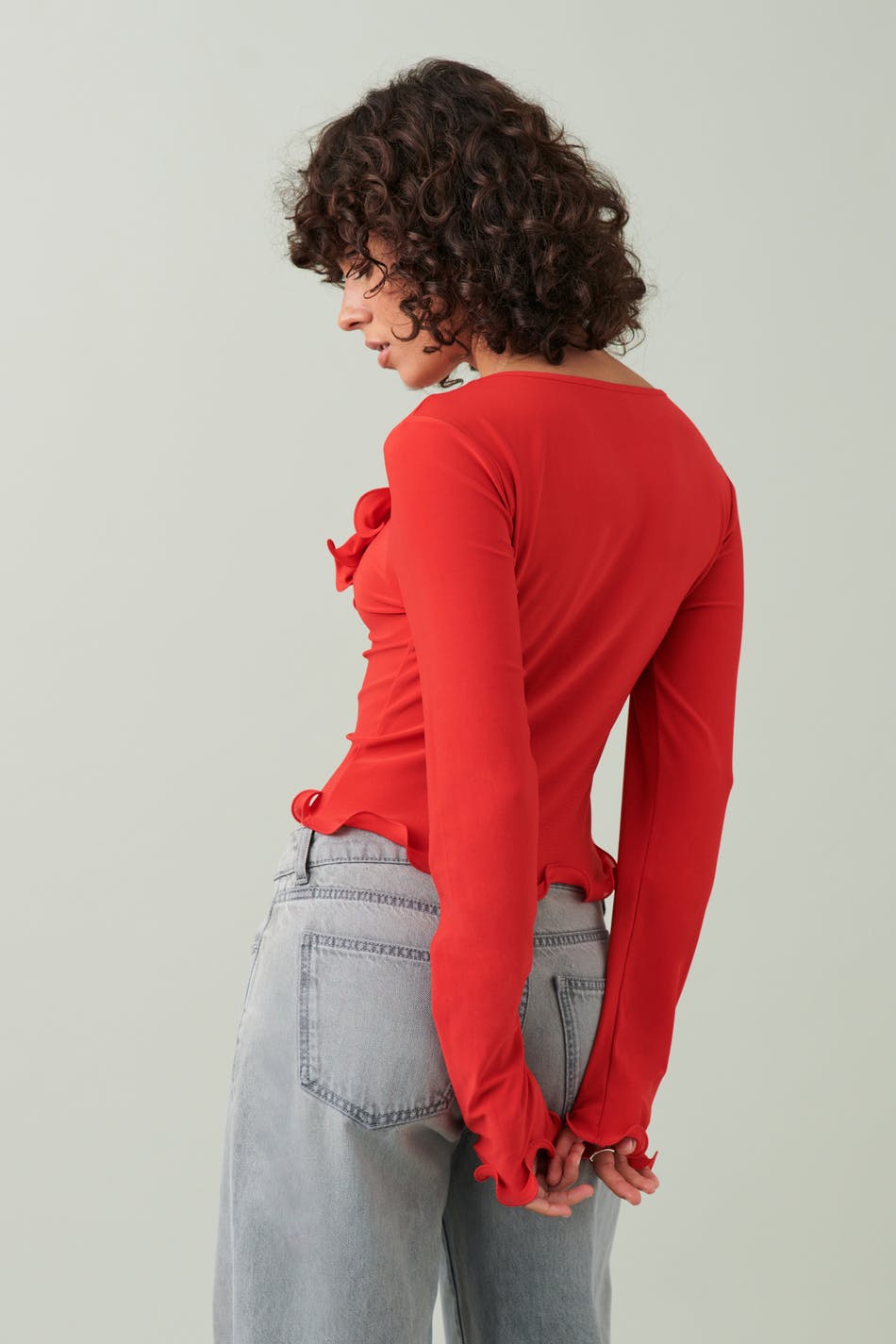 Wire ruffle top