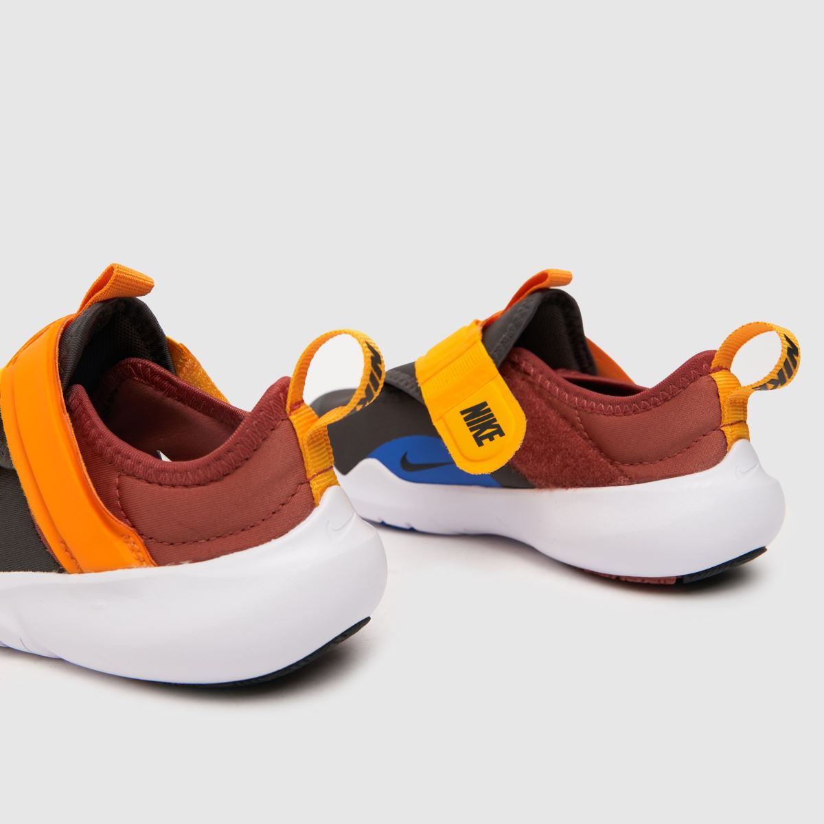 Nike barna és szürke Flex Advance fiú kisgyermek cipők