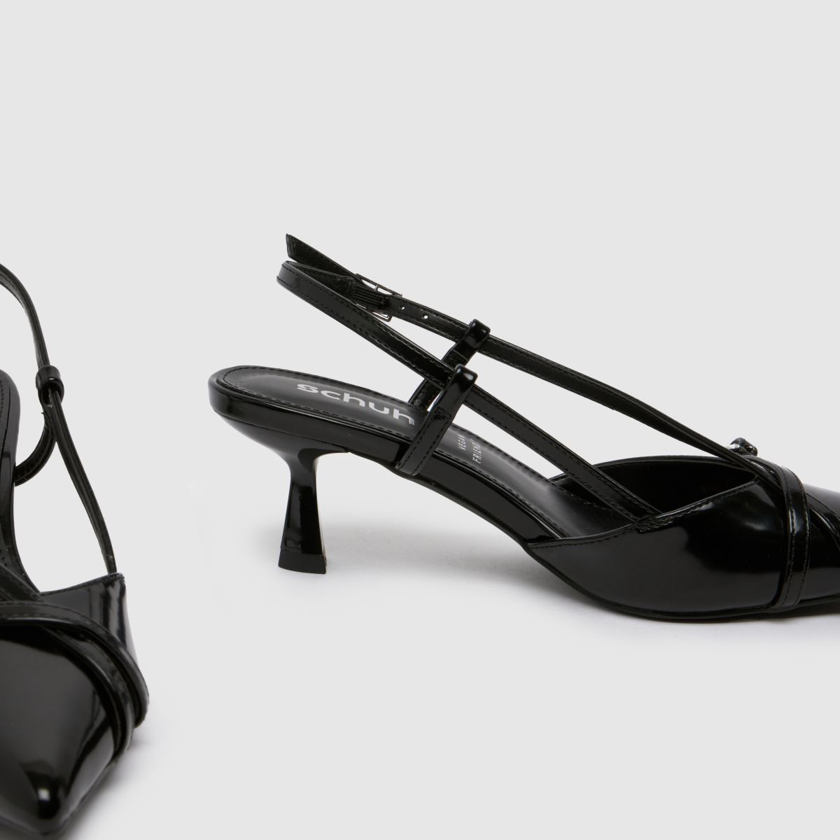 Schuh – Sidney – Svarta höga klackar med slingback
