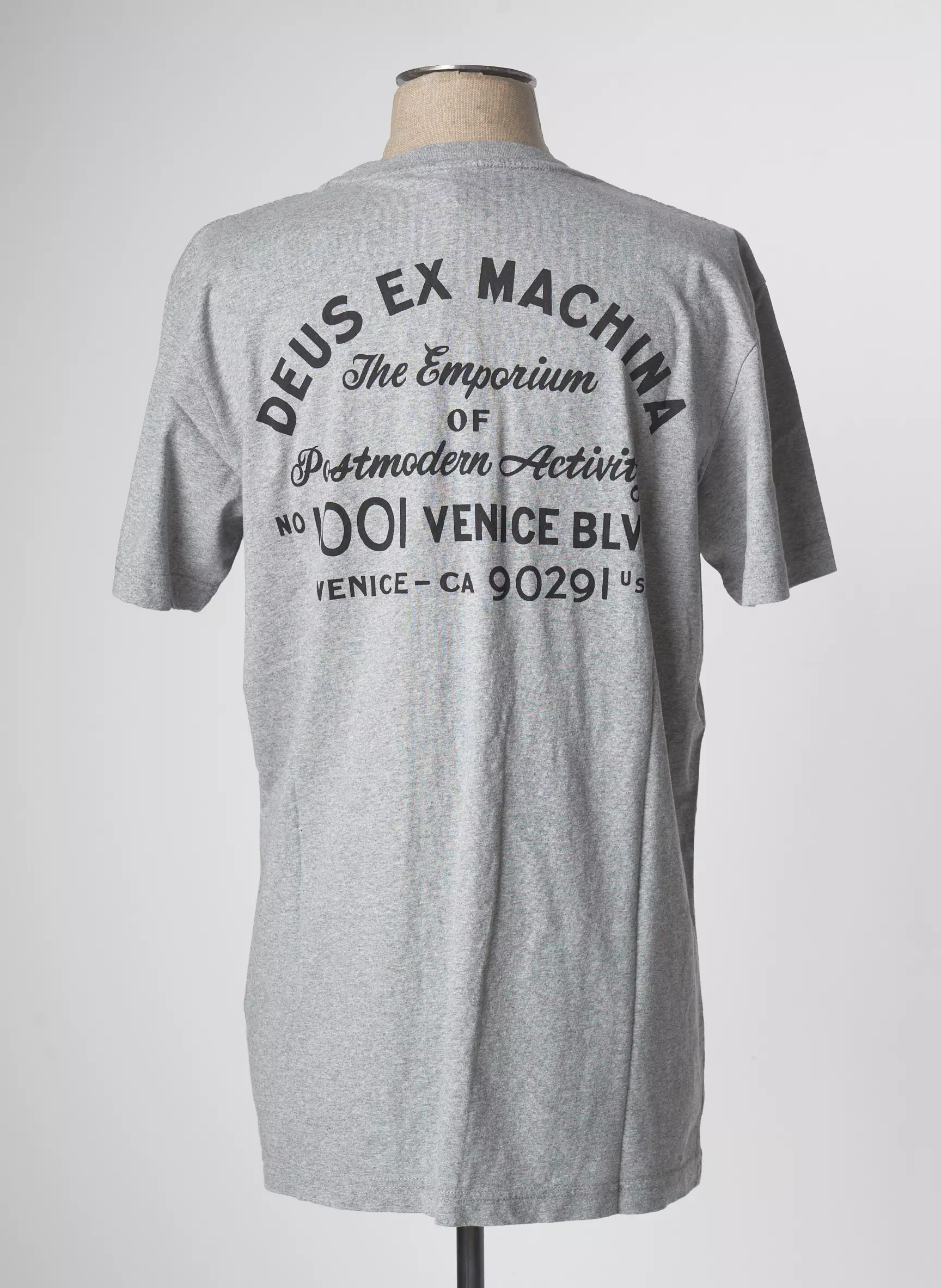 Deus Ex Machina Tshirts Homme couleur gris
