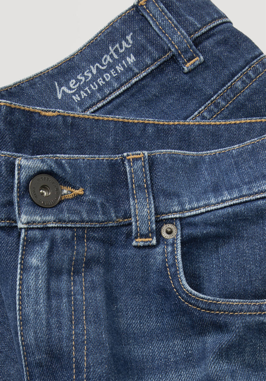 Coreva™ Jeans MADS Relaxed Tapered aus Bio-Denim