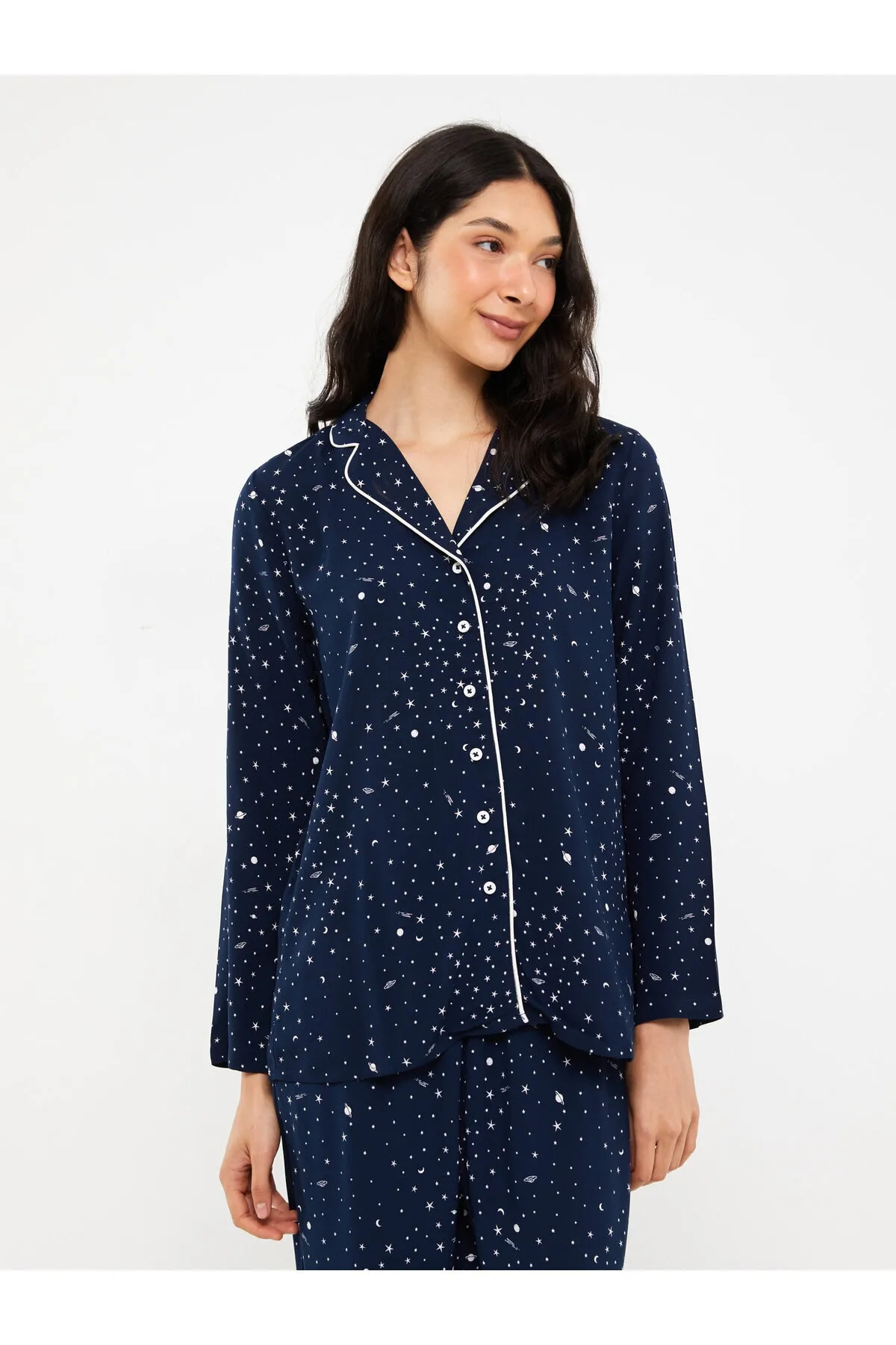 LC Waikiki  Gemustertes, langärmliges Damen-Pyjama-Set mit Hemdkragen