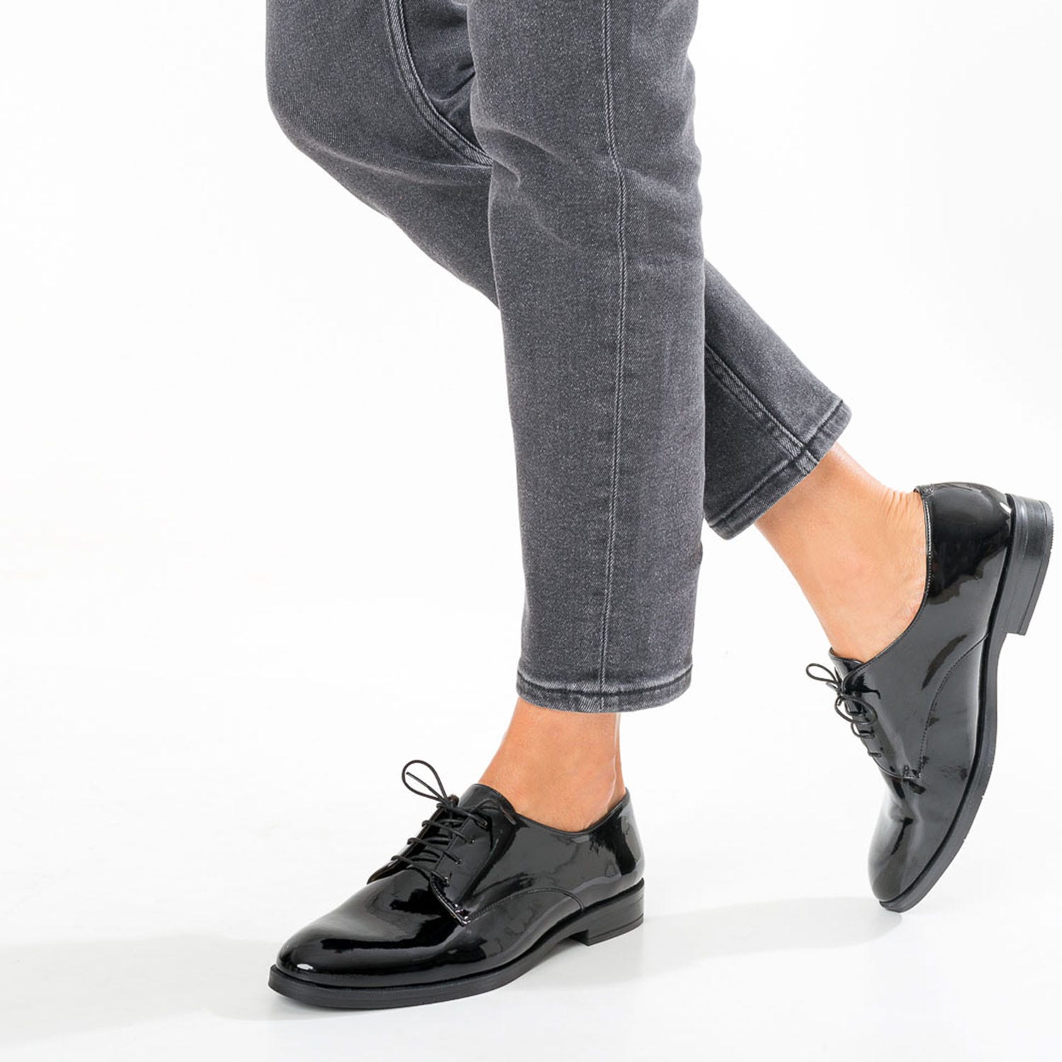 Derby ERAM FLEX noir en cuir verni
