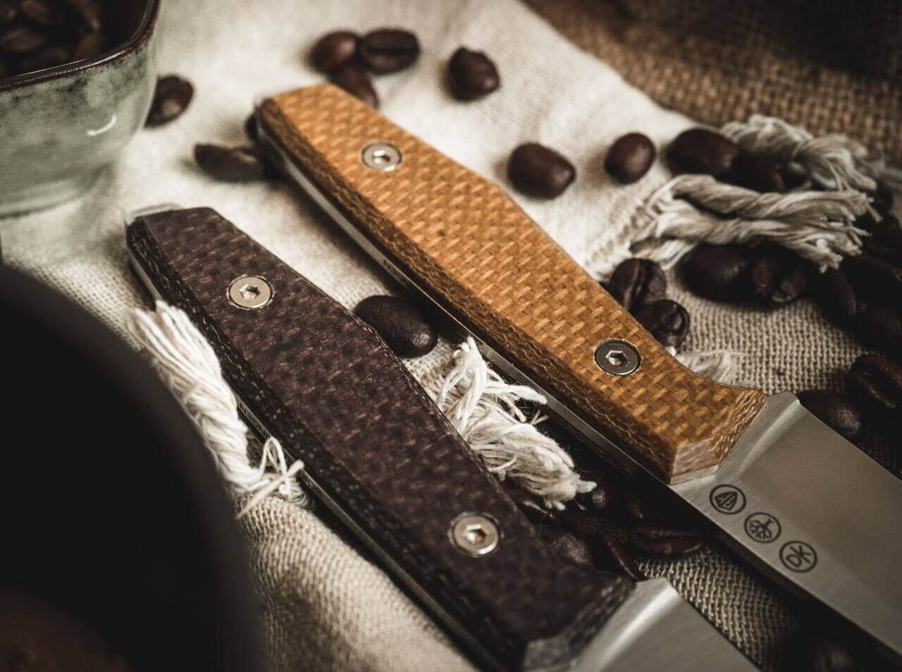 Daily Knives AK1 Droppoint Bison