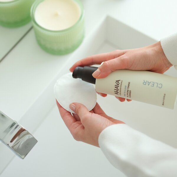 Ahava Time To Clear All in One Toning Cleanser Reinigungslotion