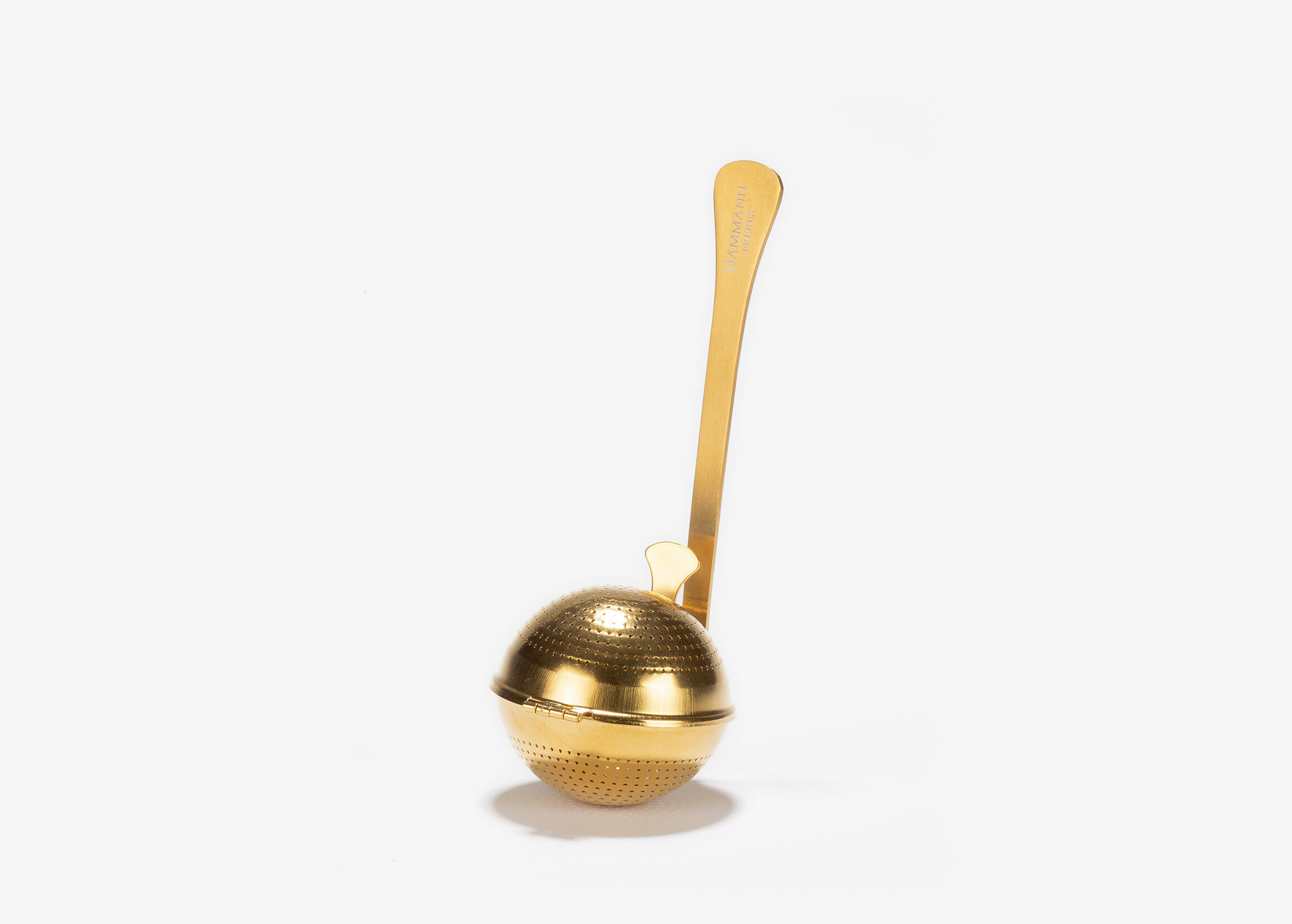 Cuillère à thé, boule inox perforé finition titanium or