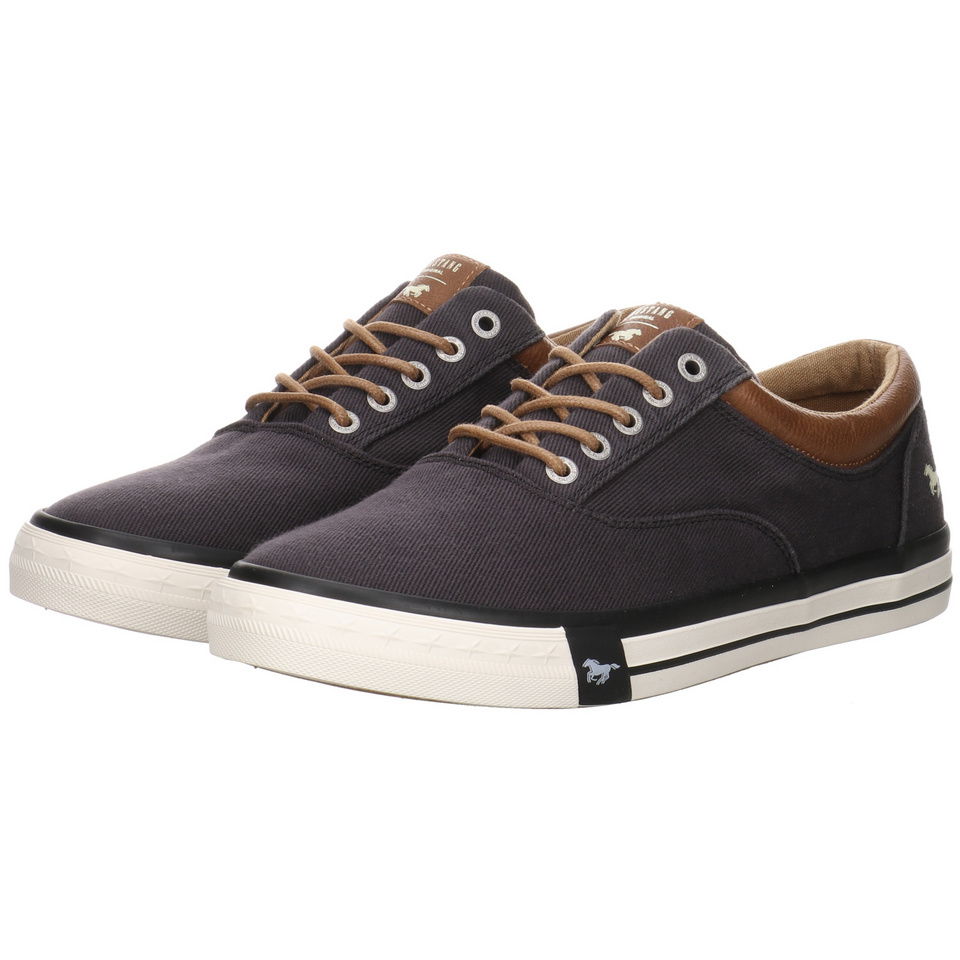 Mustang Leinenschuh