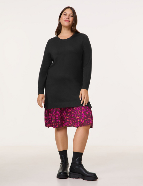 Strickkleid mit Saumvolant