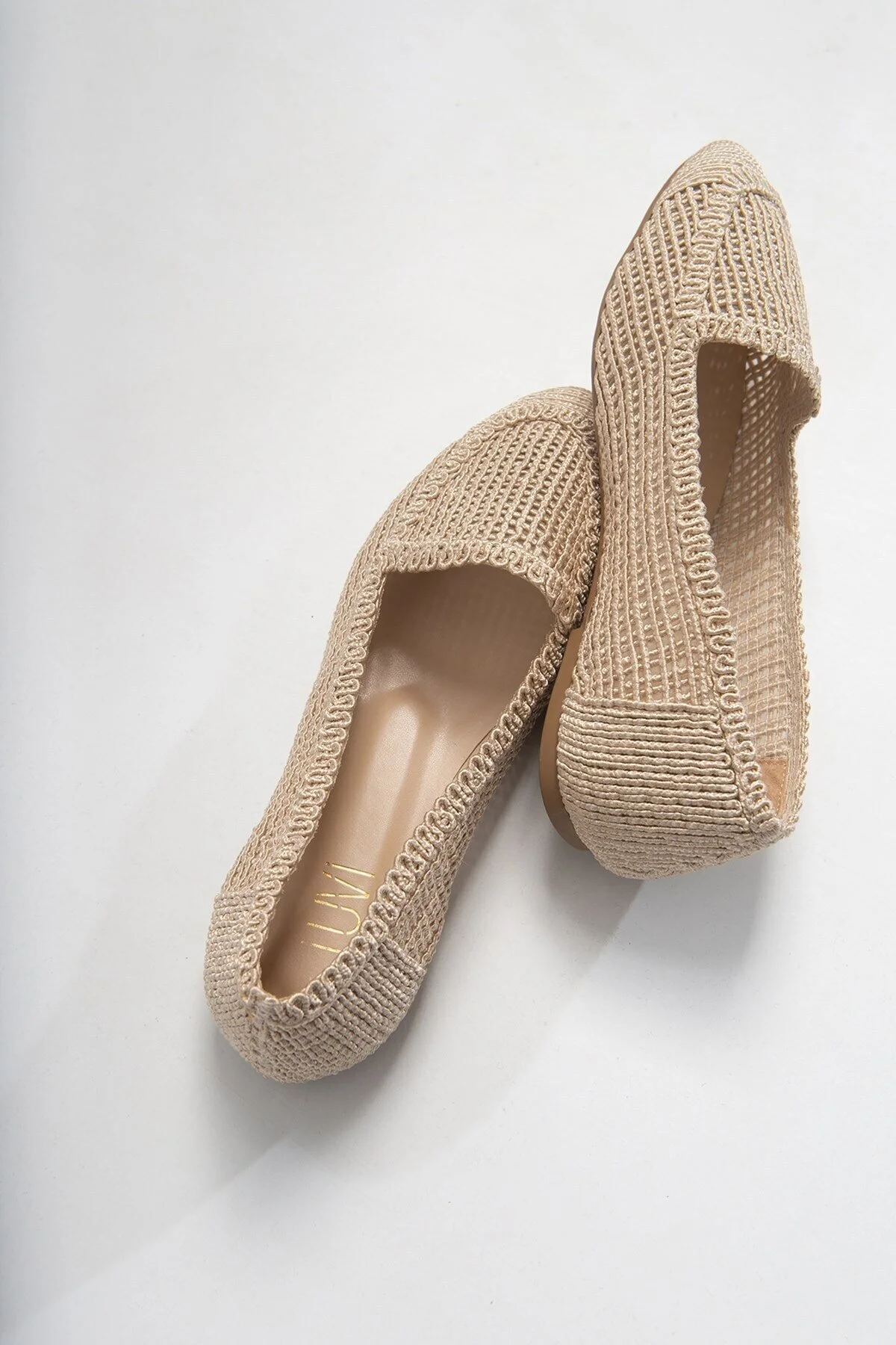 LuviShoes  Cremefarbene gestrickte Ballerinas für Damen