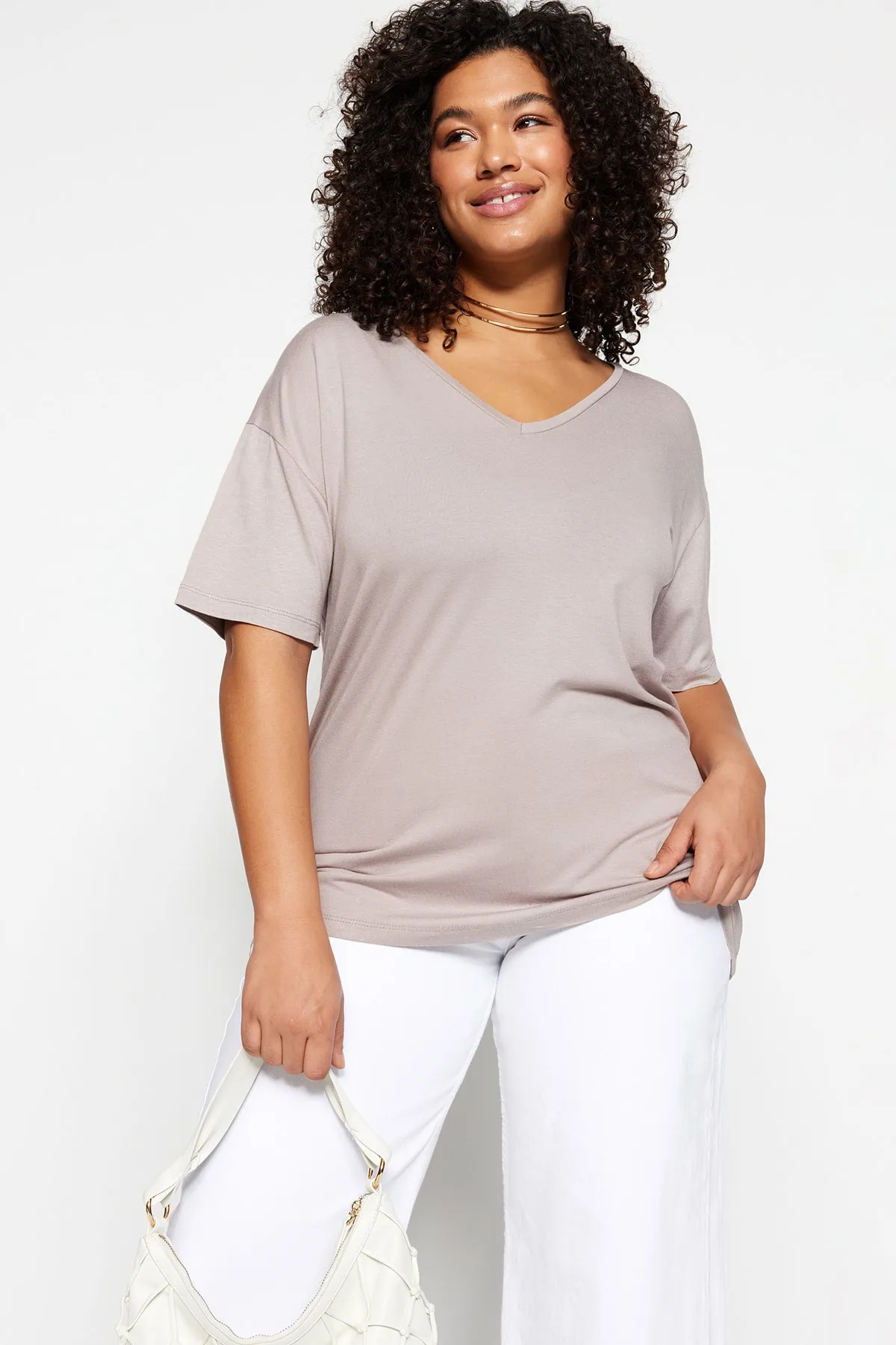 Trendyol Curve  Detailliertes Strick-T-Shirt mit Nerzkragen TBSSS22TS0877