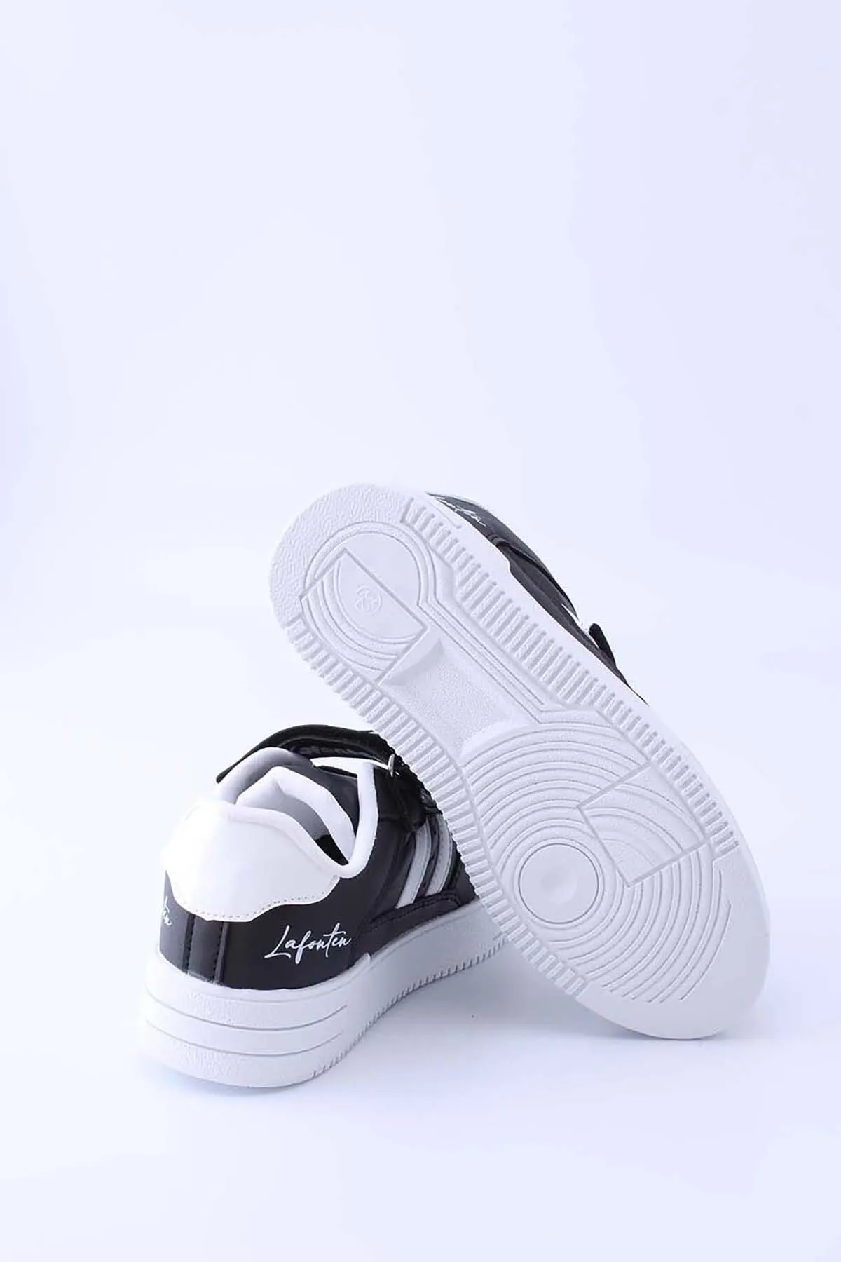 en7  Schwarze und weiße Kinder-Sneakers 5555