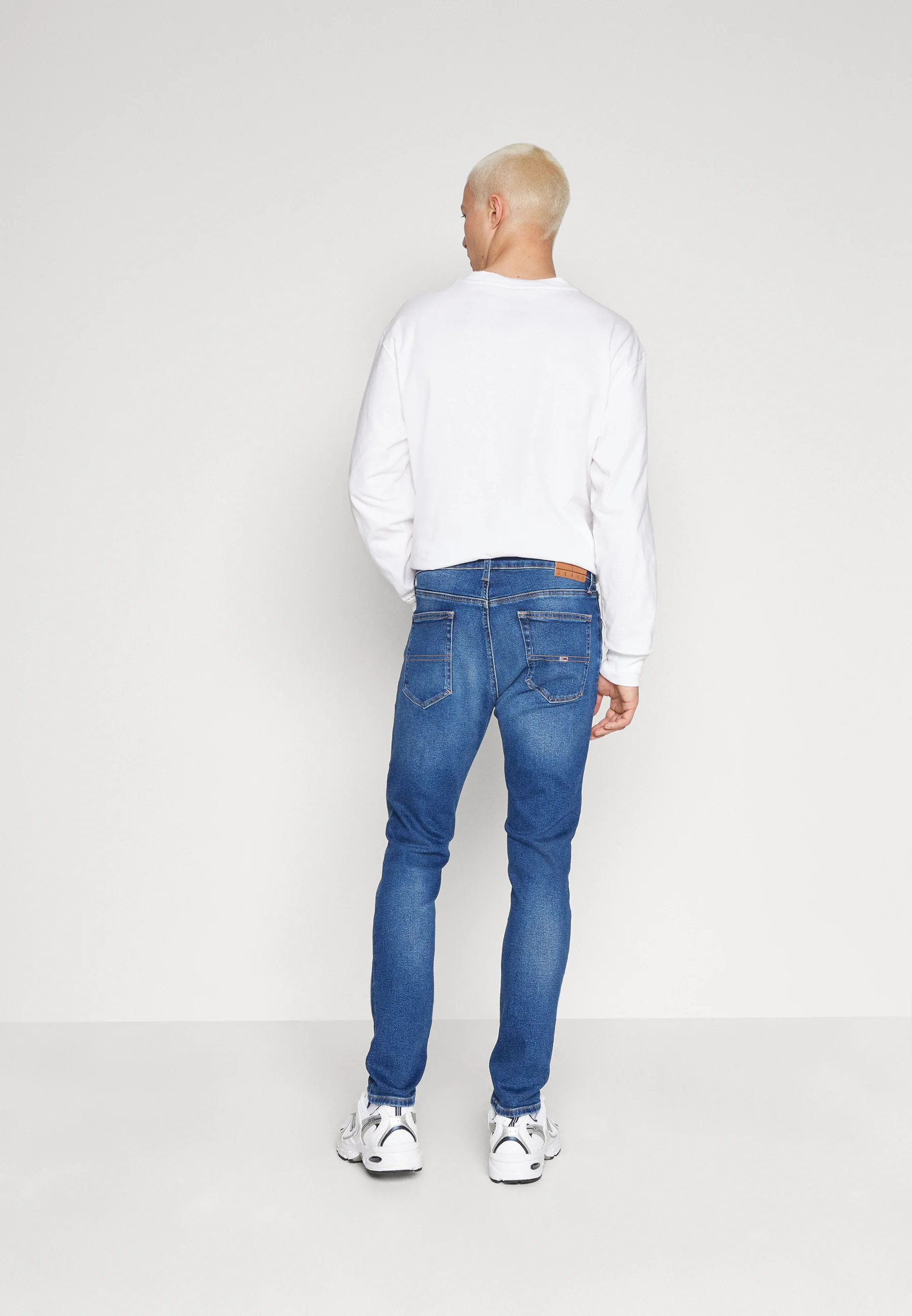 Tommy Jeans AUSTIN SLIM TAPERED - Vaqueros ajustados