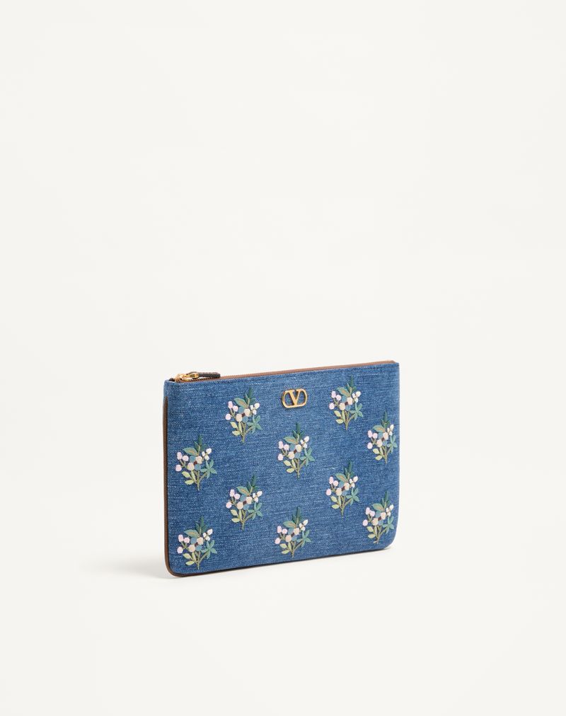 Valentino Garavani VLogo handtekening clutch bag in denim met bloemenborduurwerk